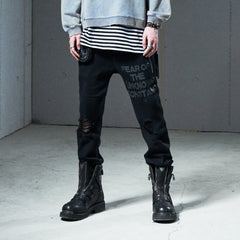 VENTUREK Distressed Zippered-Hem Slogan Slim Pants