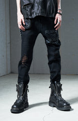 VENTUREK Distressed Zippered-Hem Slogan Slim Pants