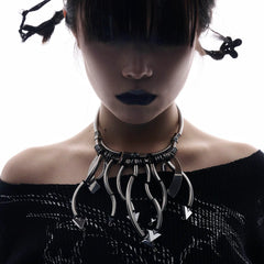 ILLUSORY Mechanical Multi-Arrow Necklace