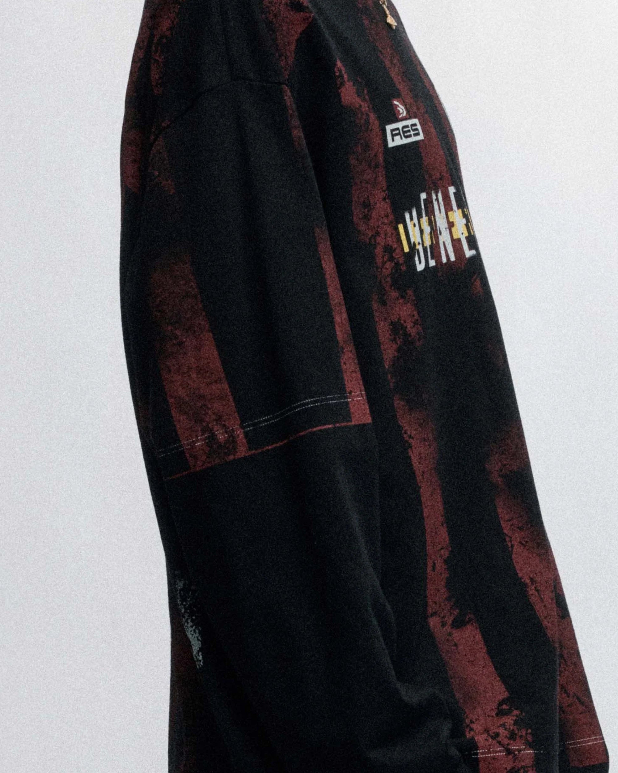 OVDY Retro Distressed Long-Sleeve Jersey