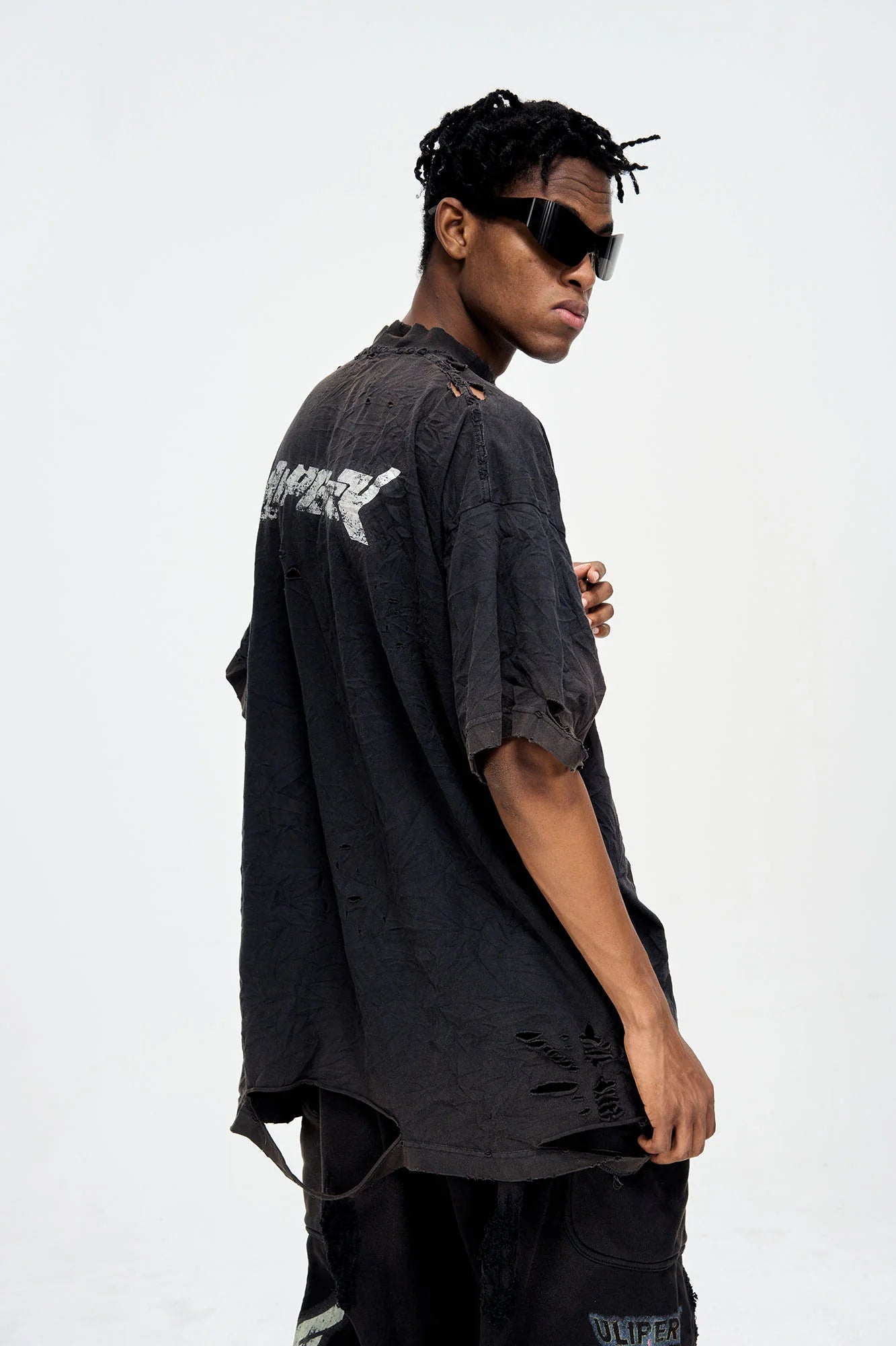 ULIPERY Distressed Glow Crinkled T-Shirt