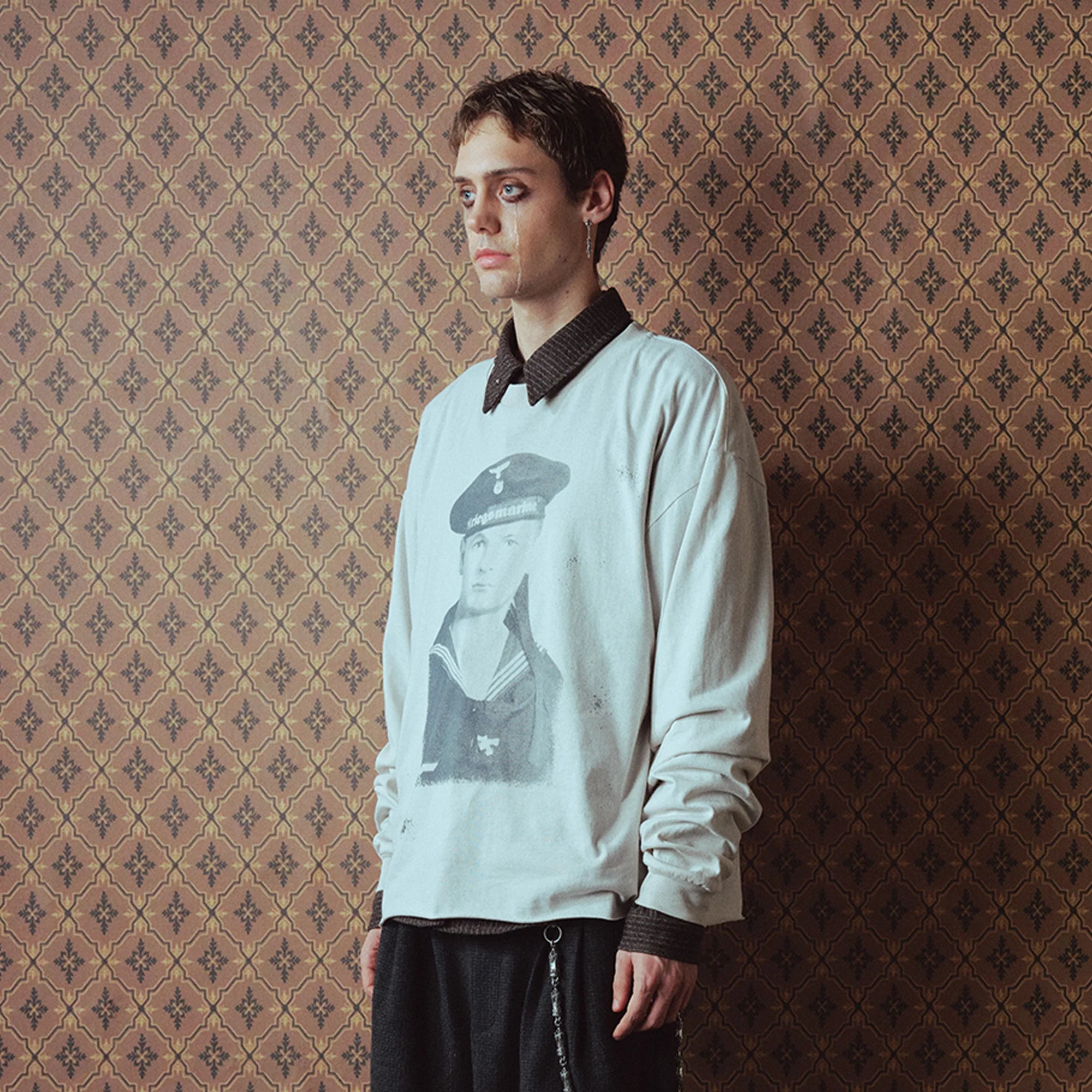 RICHILL Retro Naval Graphic Crewneck Long-Sleeve Tee