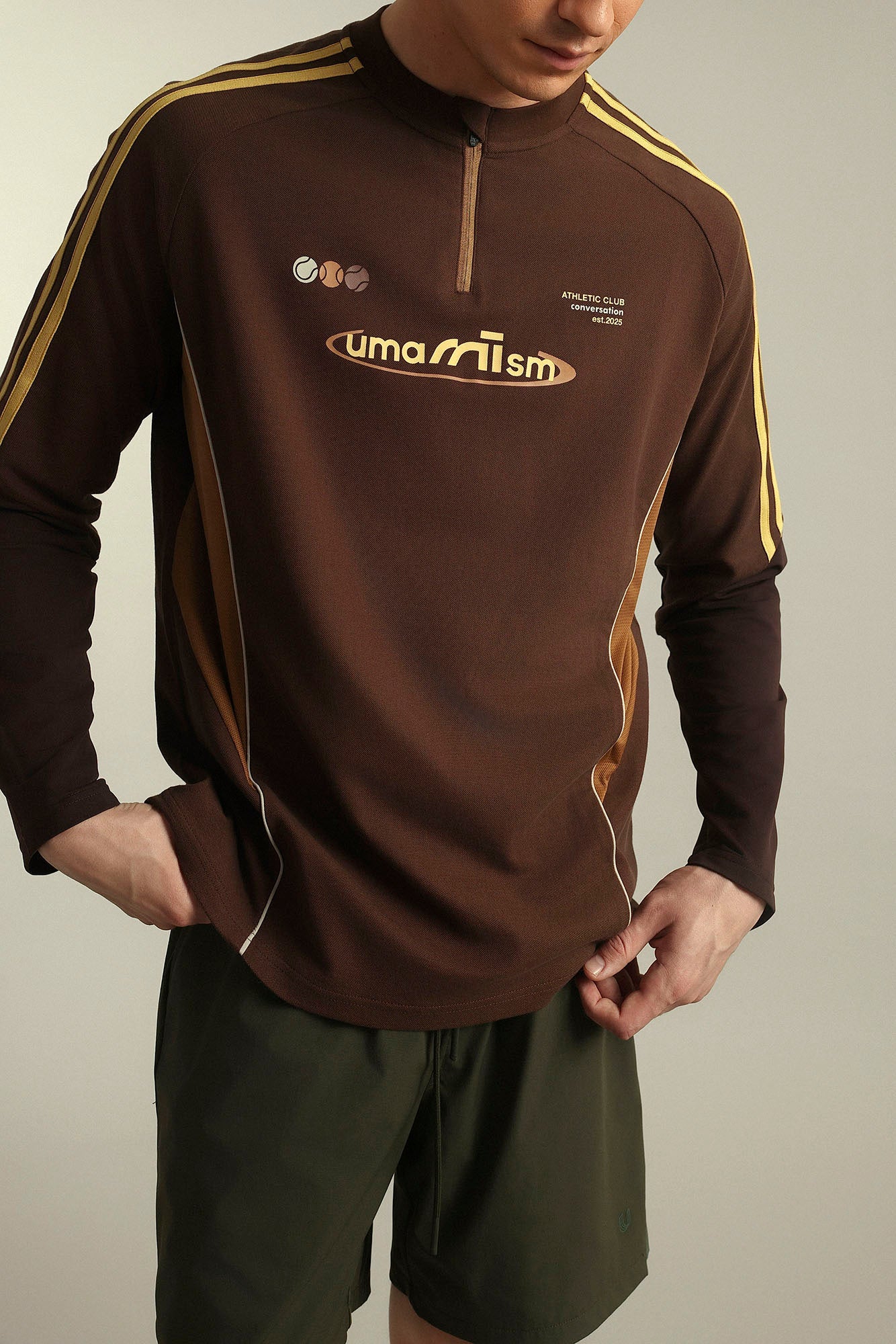 UMAMIISM Contrast Stripe Mesh-Panel Quick-Dry Long-Sleeve Tee