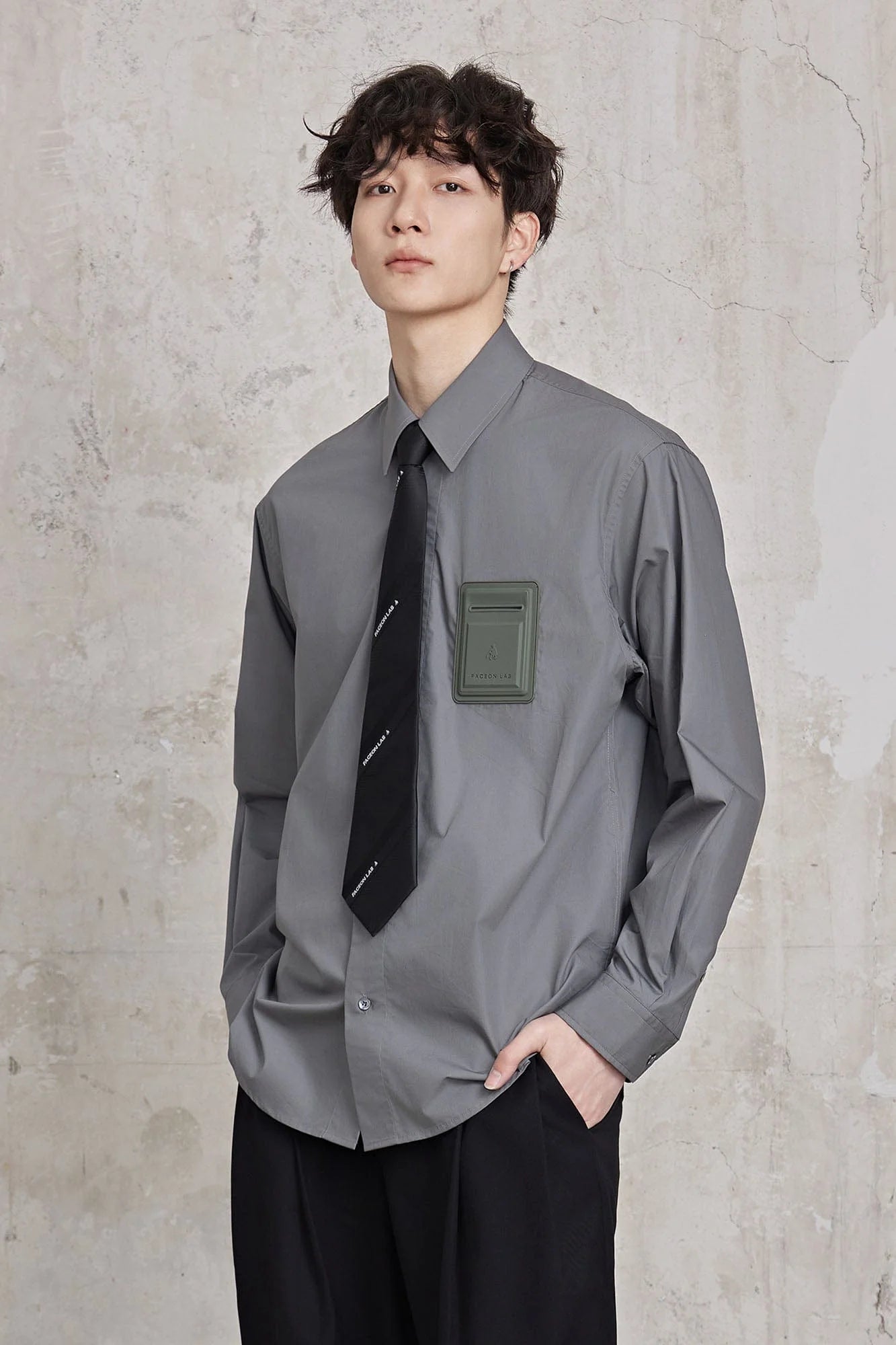 FACEONLAB Slanted Striped Zip Tie