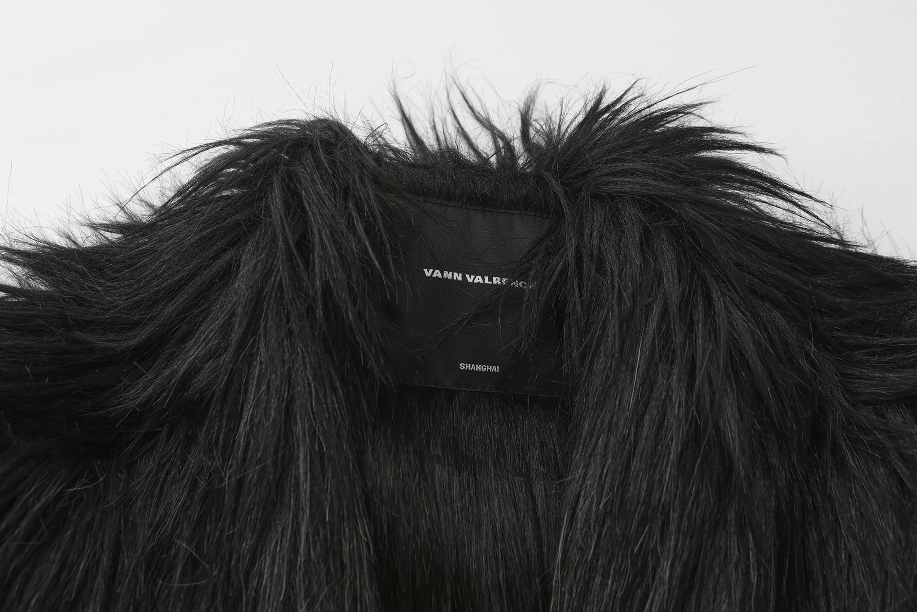VANN VALRENCE Ombre V-Neck Faux Fur Jacket