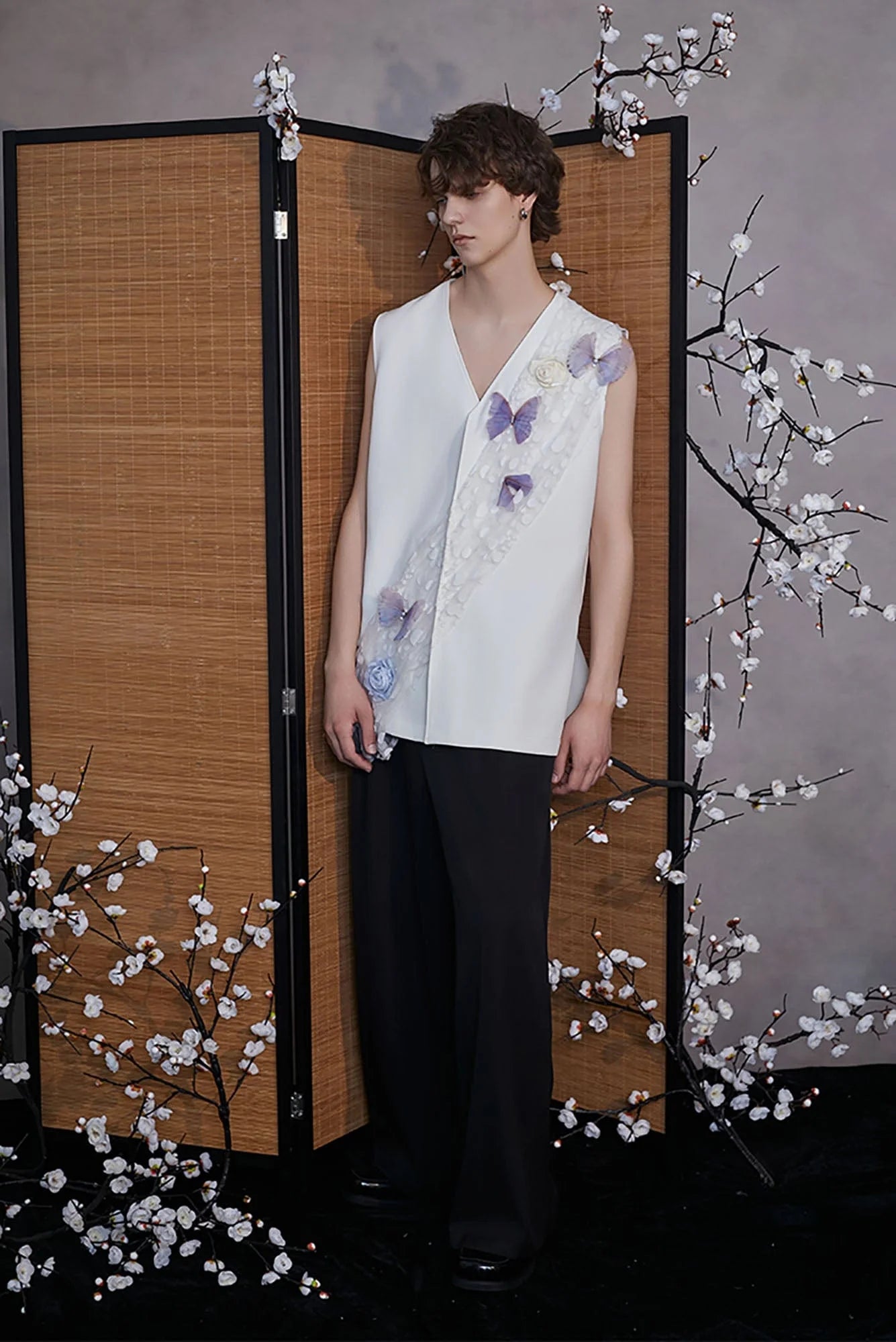 JIECHI Butterfly&Floral Asymmetrical Sheer V-Neck Vest