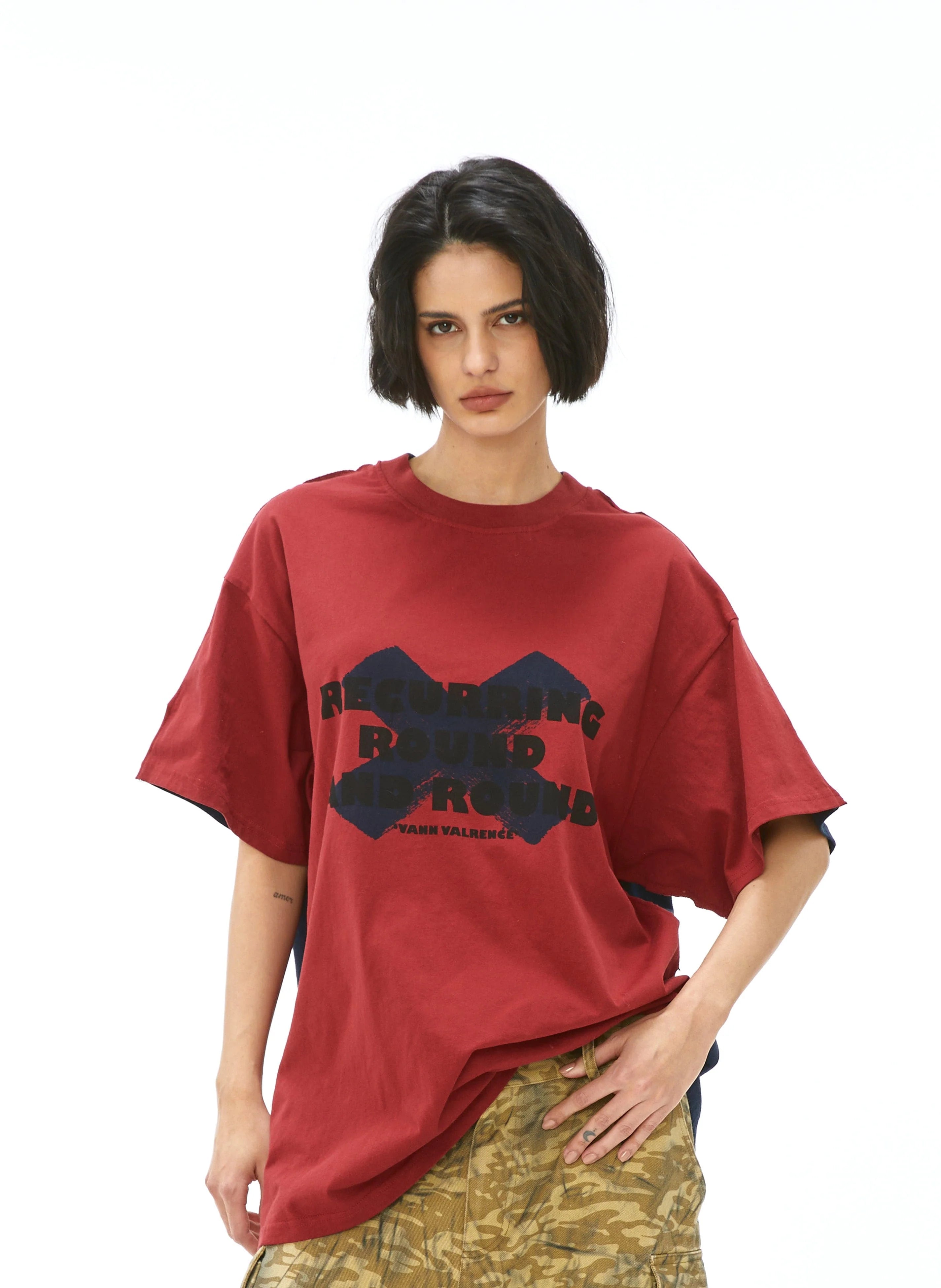 VANN VALRENCE Contrast Split Graphic T-Shirt