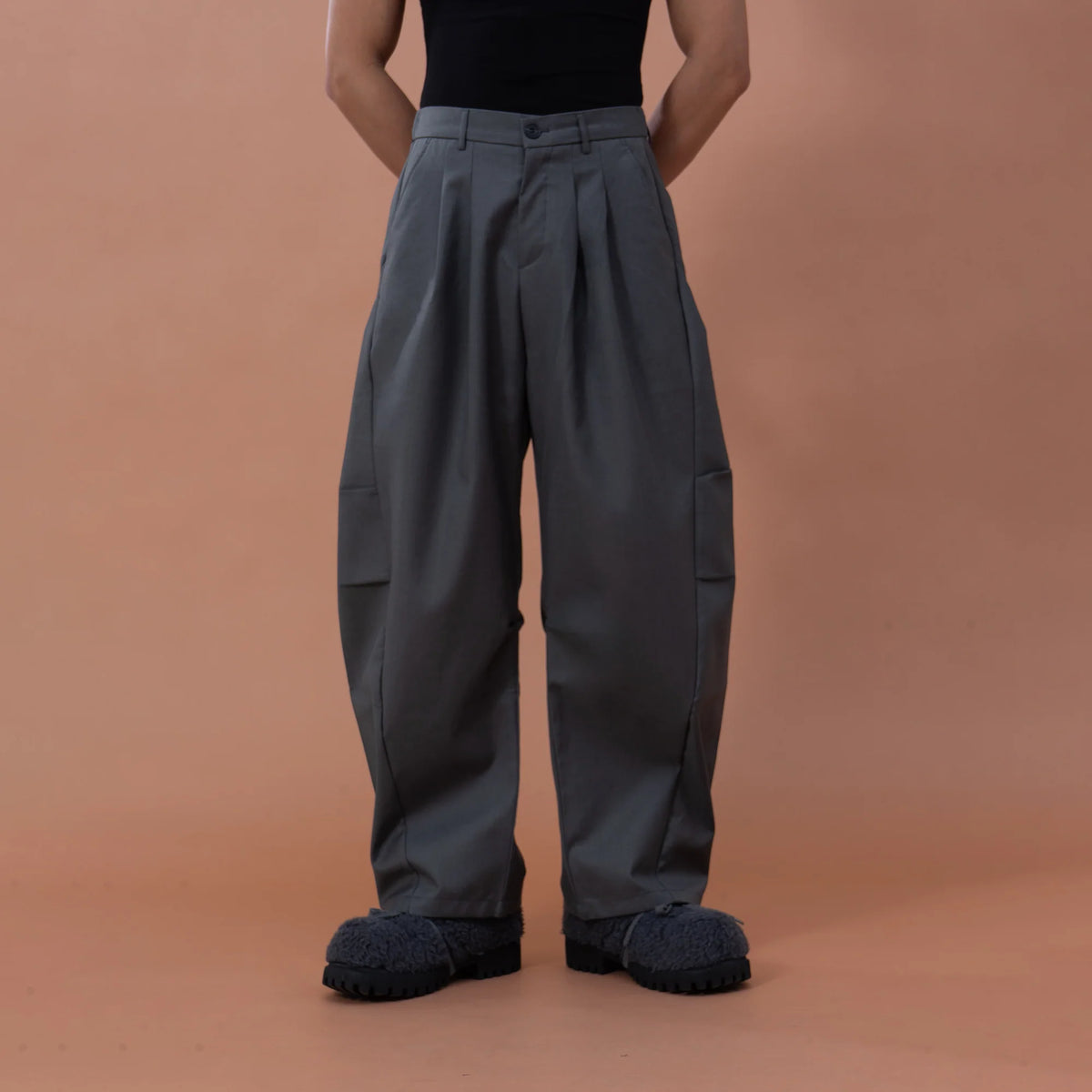 CLP Essential Pleat Curved-Leg Trousers