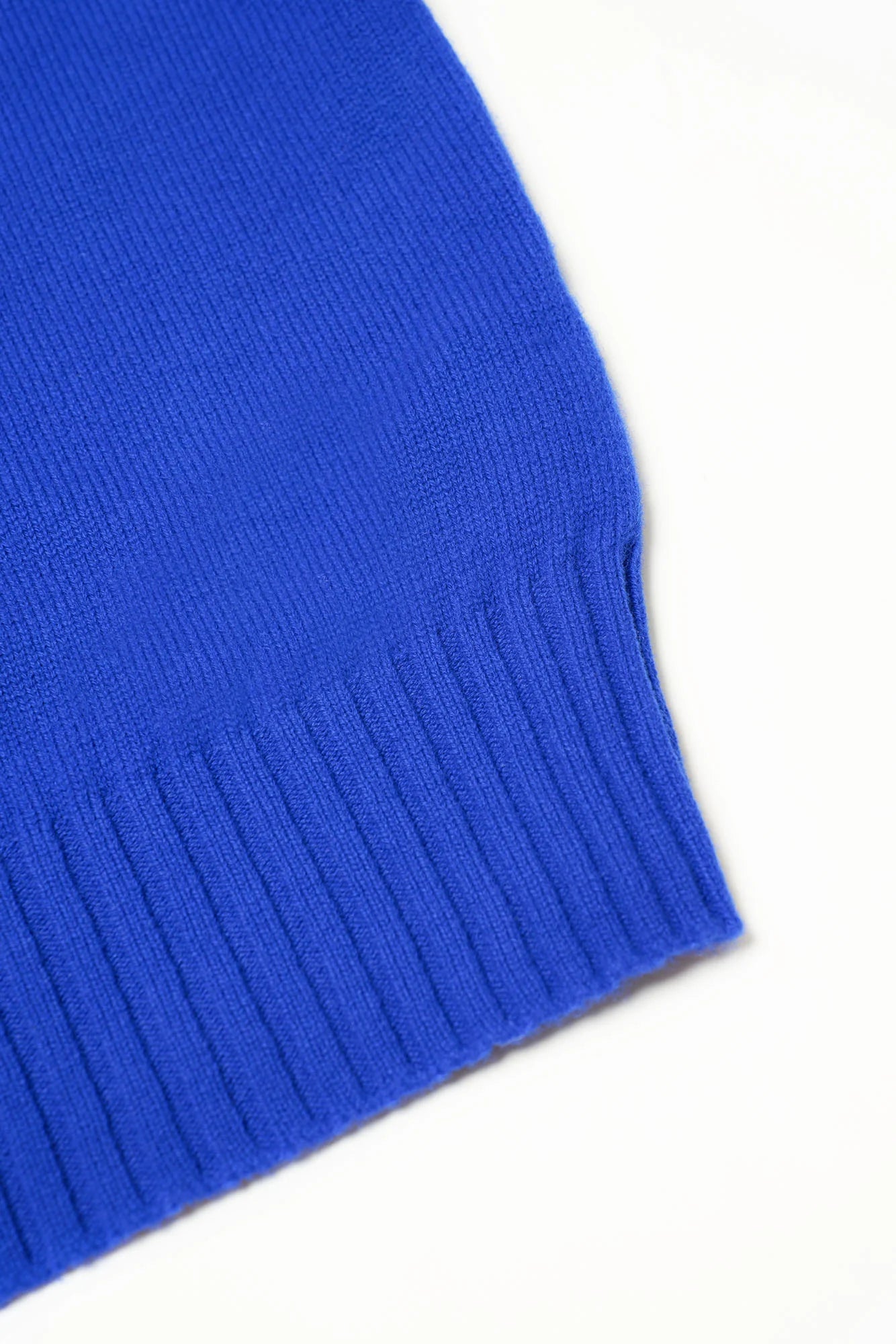 OUYANG WENJUN Contrast Spade Jacquard Turtleneck Sweater