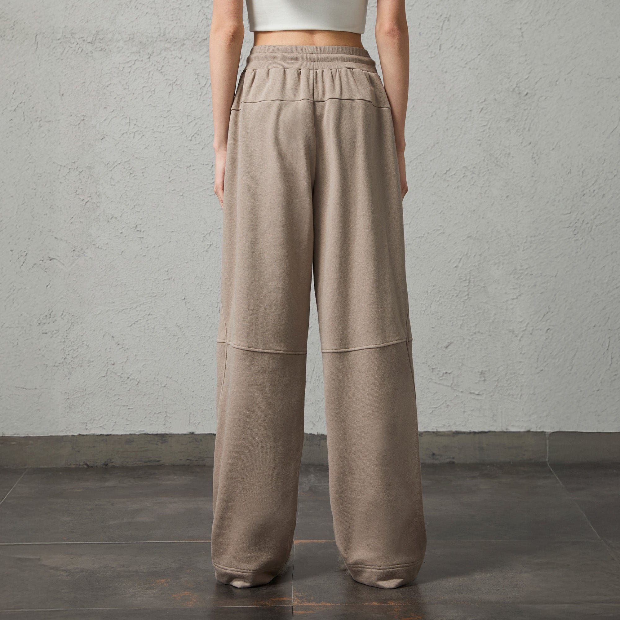 ORGANIC EMOTION Structured Panelled Oversized Sweatpants
