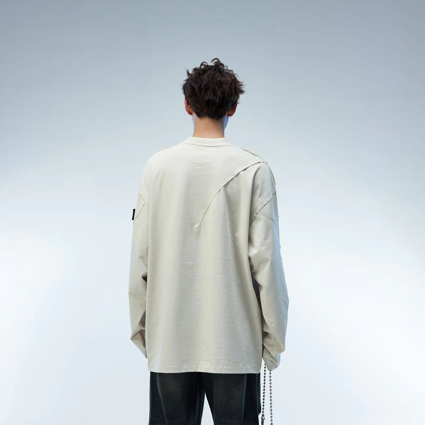 WHISTLEHUNTER Asymmetric Cut Logo Patched L/S Tee