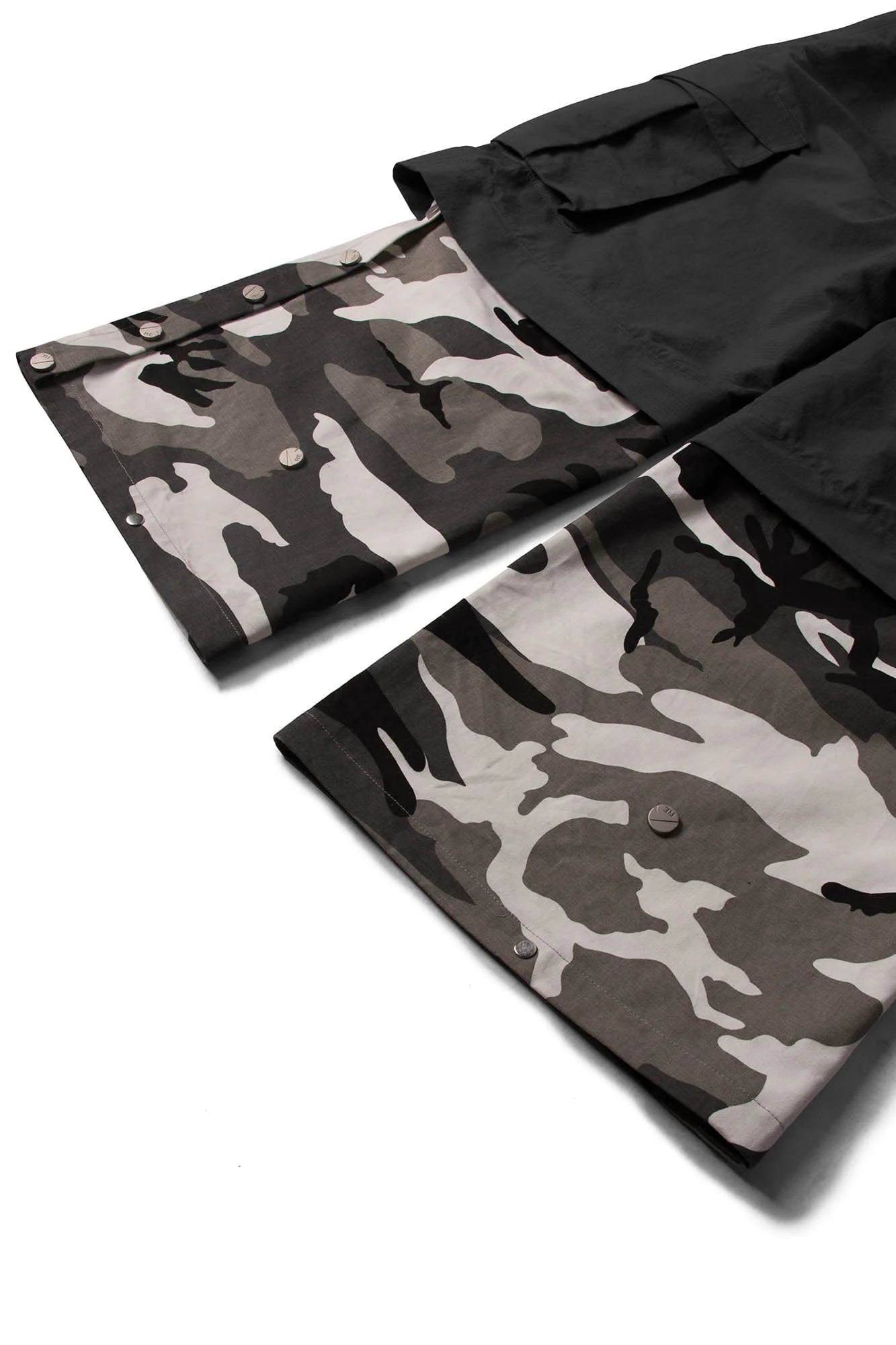 RELABEL Multi-Way Convertible Camo-Leg Cargo Pants