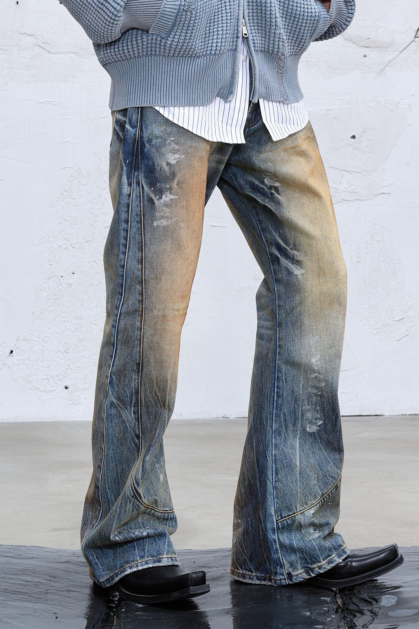 CATSSTAC Dirty Fit Distressed Curved Spliced Jeans
