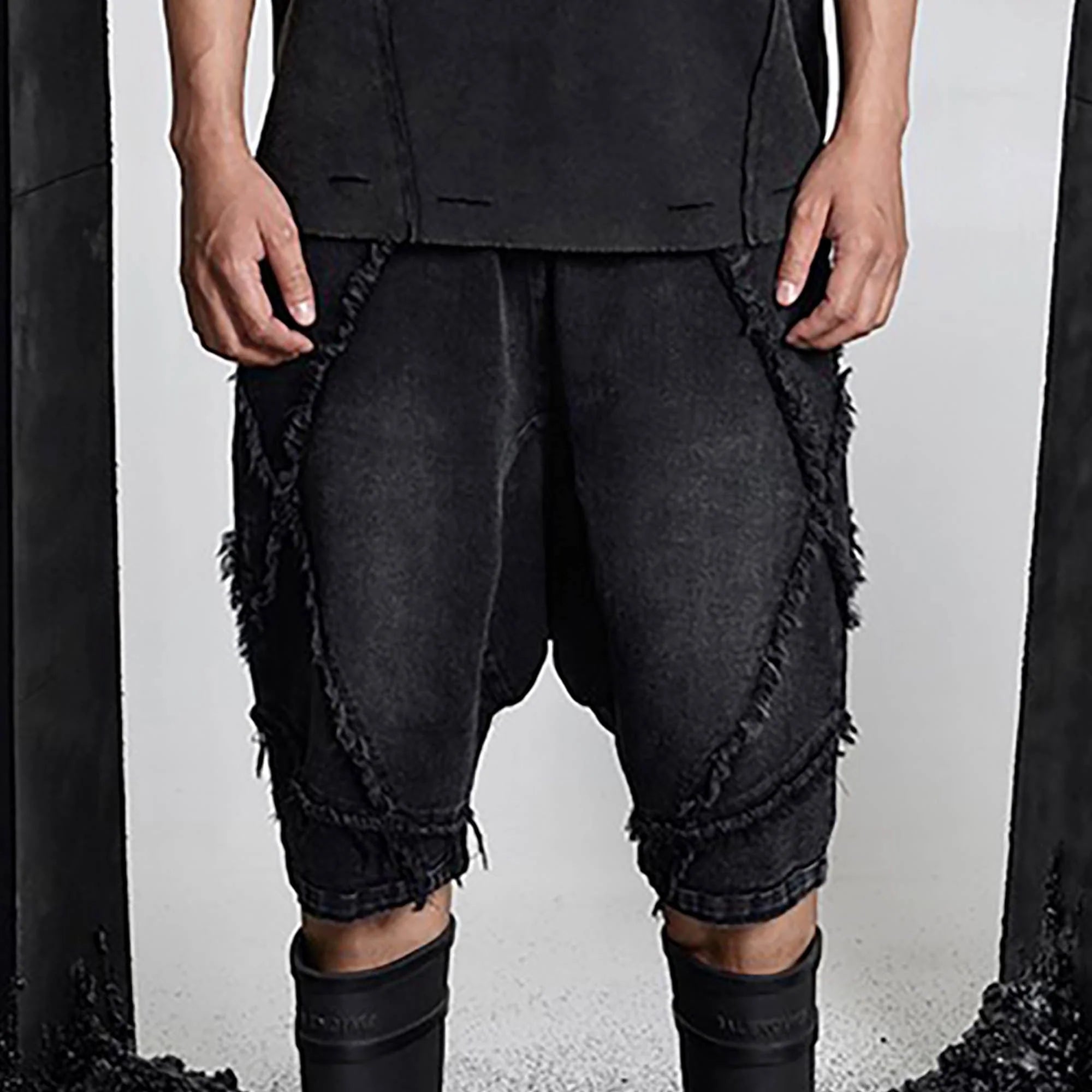 SSIN7 Washed Frayed Spliced Denim Shorts