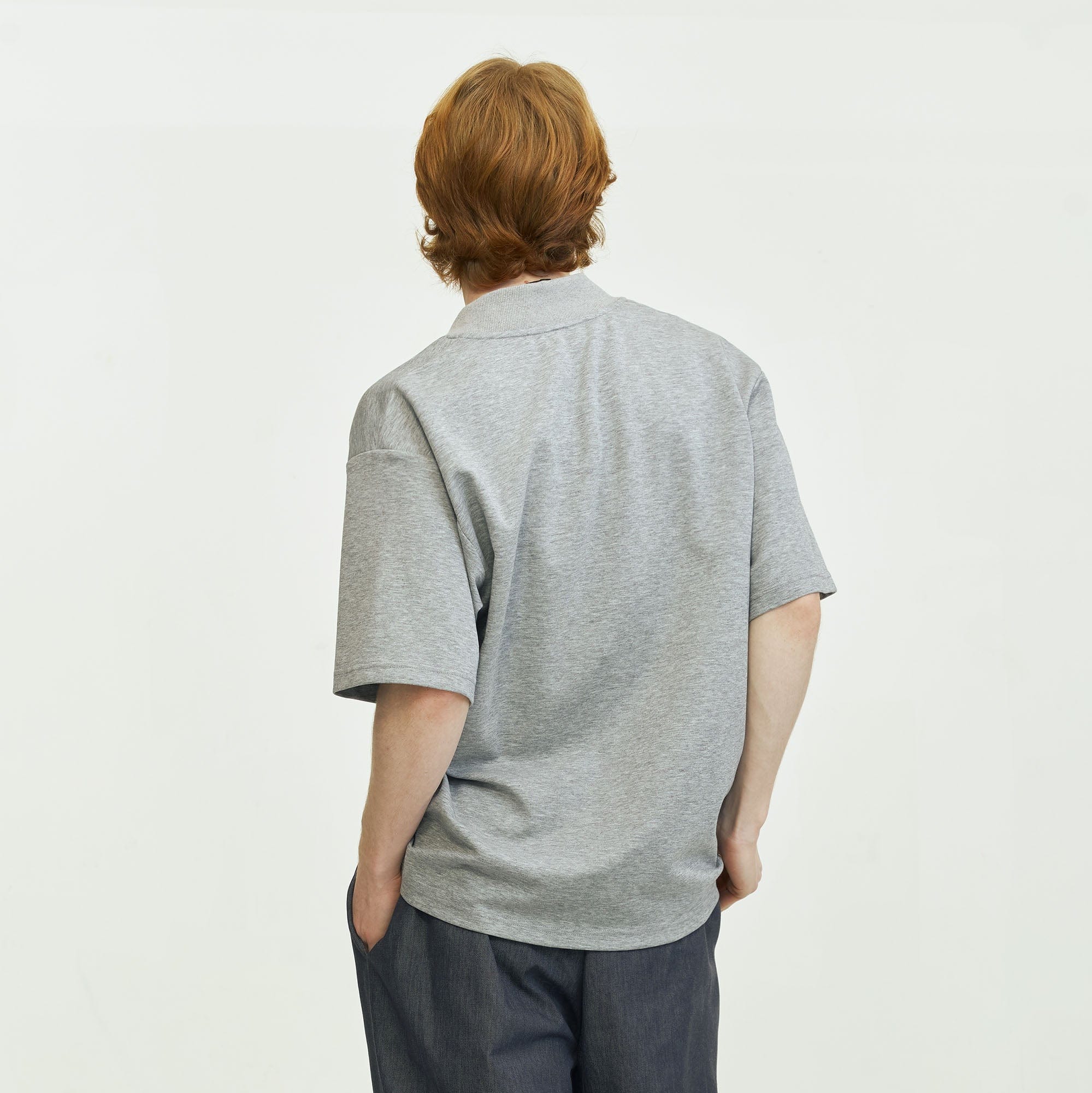 LEONSENSE Essential Deep V-Cut T-Shirt