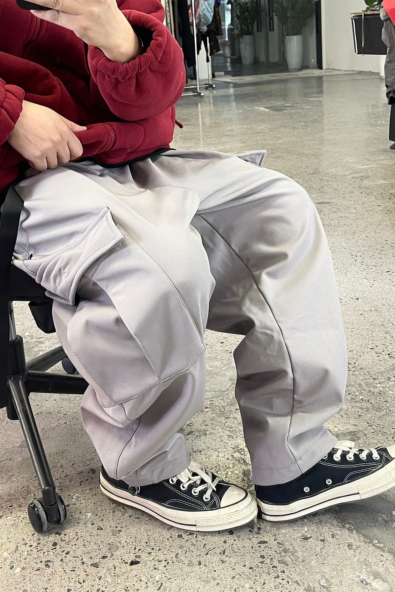 ME DA IGUAL Fleece-Lined Multi-Pocket Utility Pants