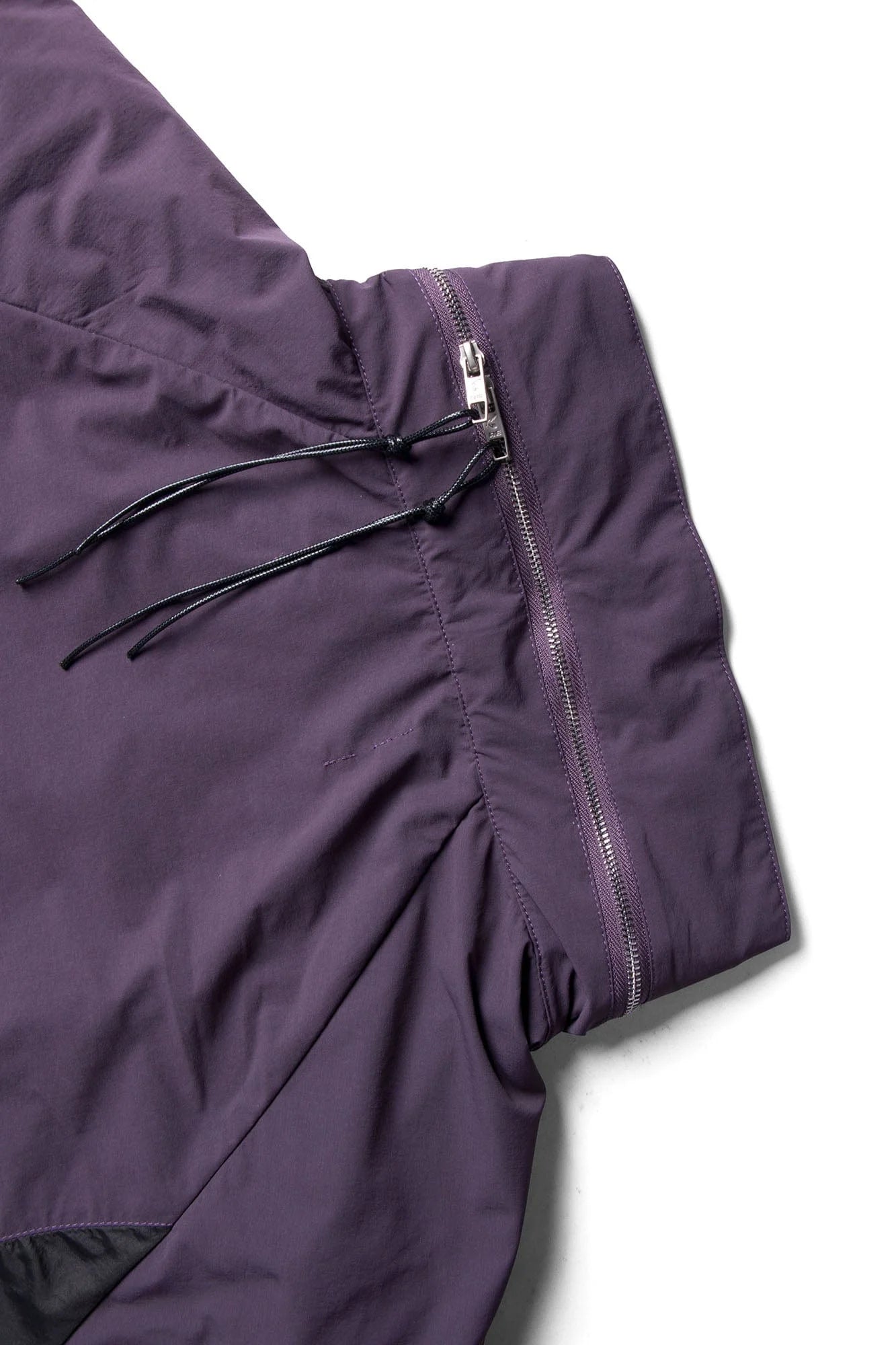 RELABEL Detachable Sleeve Asymmetric UV Protection Jacket