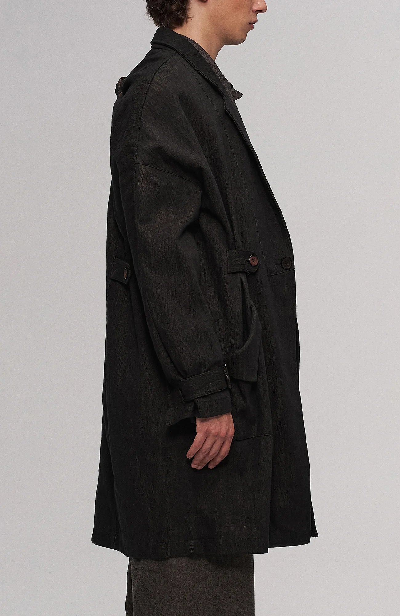 ILNya Nieternite Nifutur Knotted Cape-Back Linen-Blend Trench