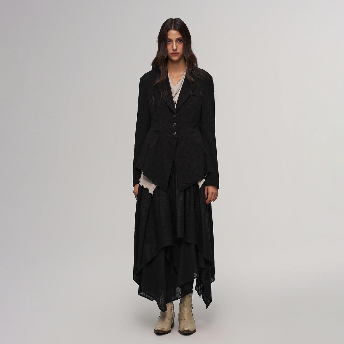 ILNya Nieternite Nifutur Asymmetric Hem Linen-Blend Blazer