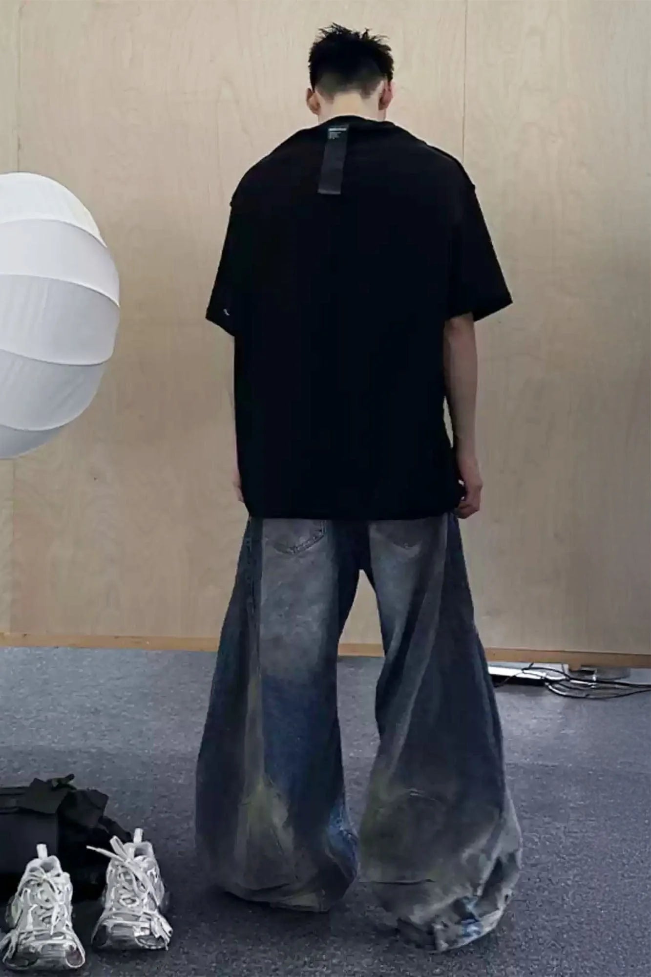 TRIANGLE PROJECT Distressed Dirty-Washed Oversized Jeans