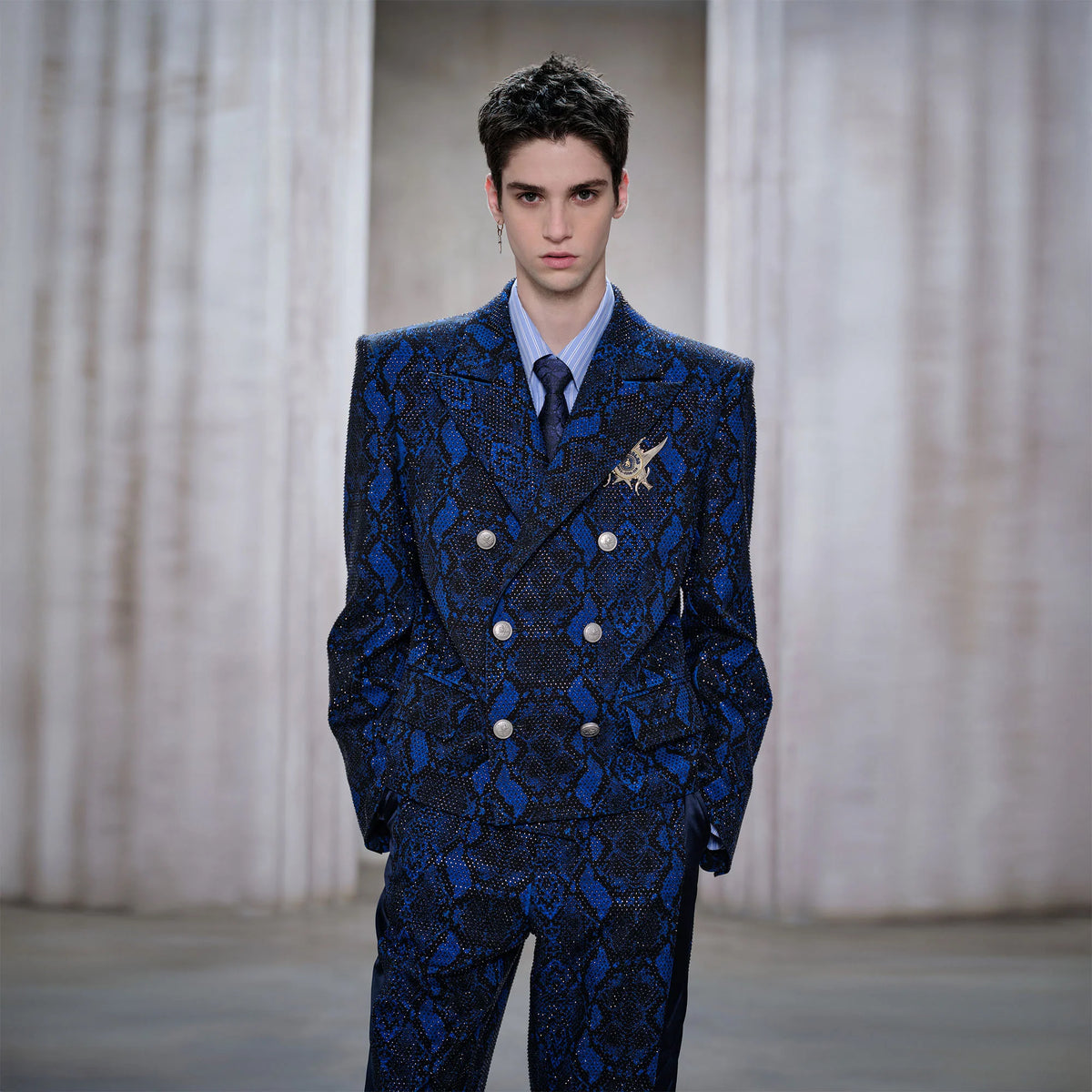FACEONLAB Snake Diamond Double-Breasted Blazer