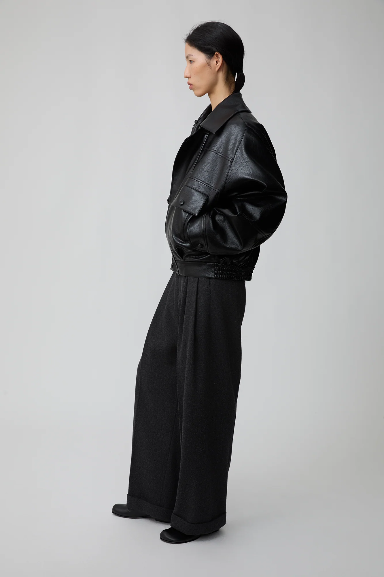 OPICLPOTH Wool-Blend Pleated Barrel Trousers