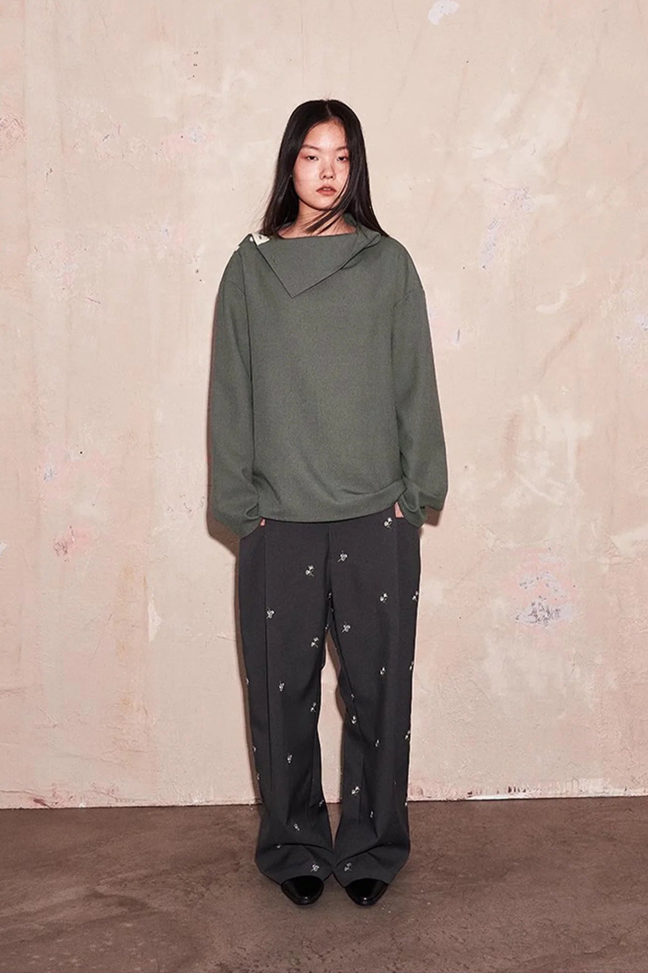 SAME FLOW Essential Asym Cowl Collar Drape Pullover