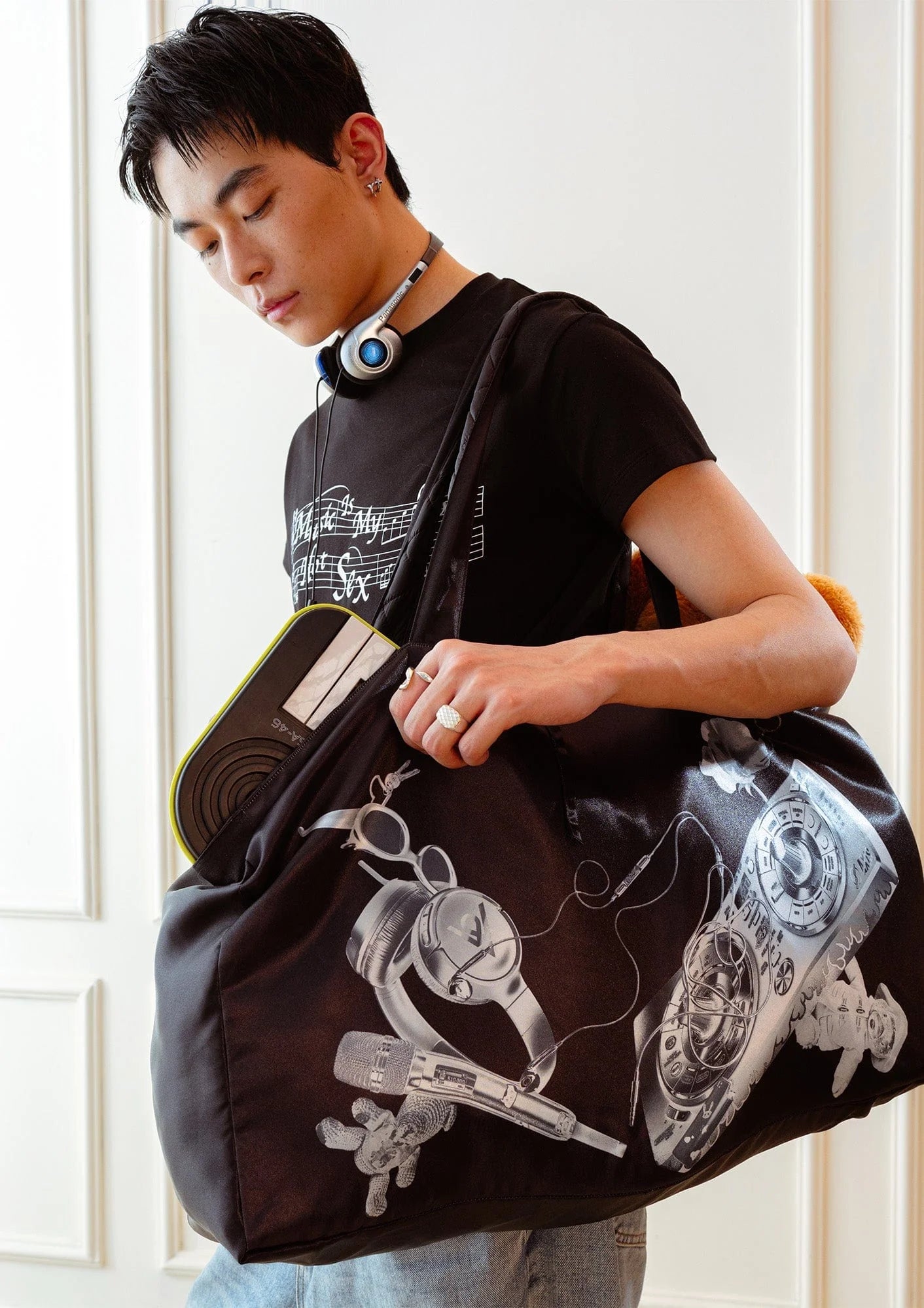 KADAKADA x AXIS Dual-Persona Graphic Reversible Tote Bag