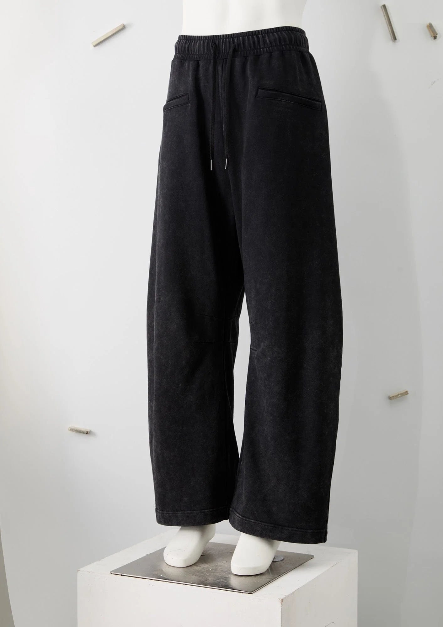 ORGANIC EMOTION Waxed-Wash Oversized Curved Pants