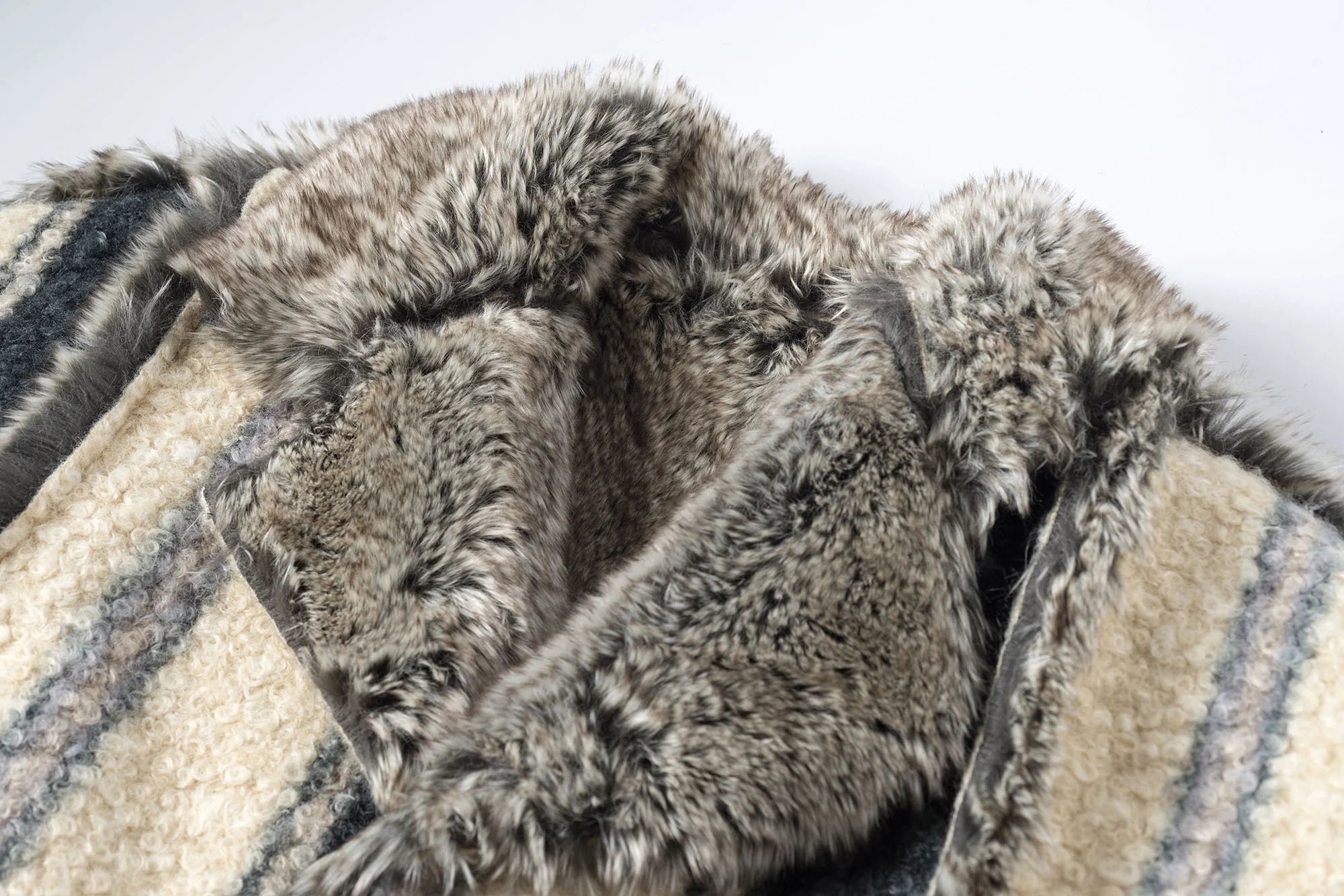 TUIMU Reversible Faux Fur Cropped Jacket