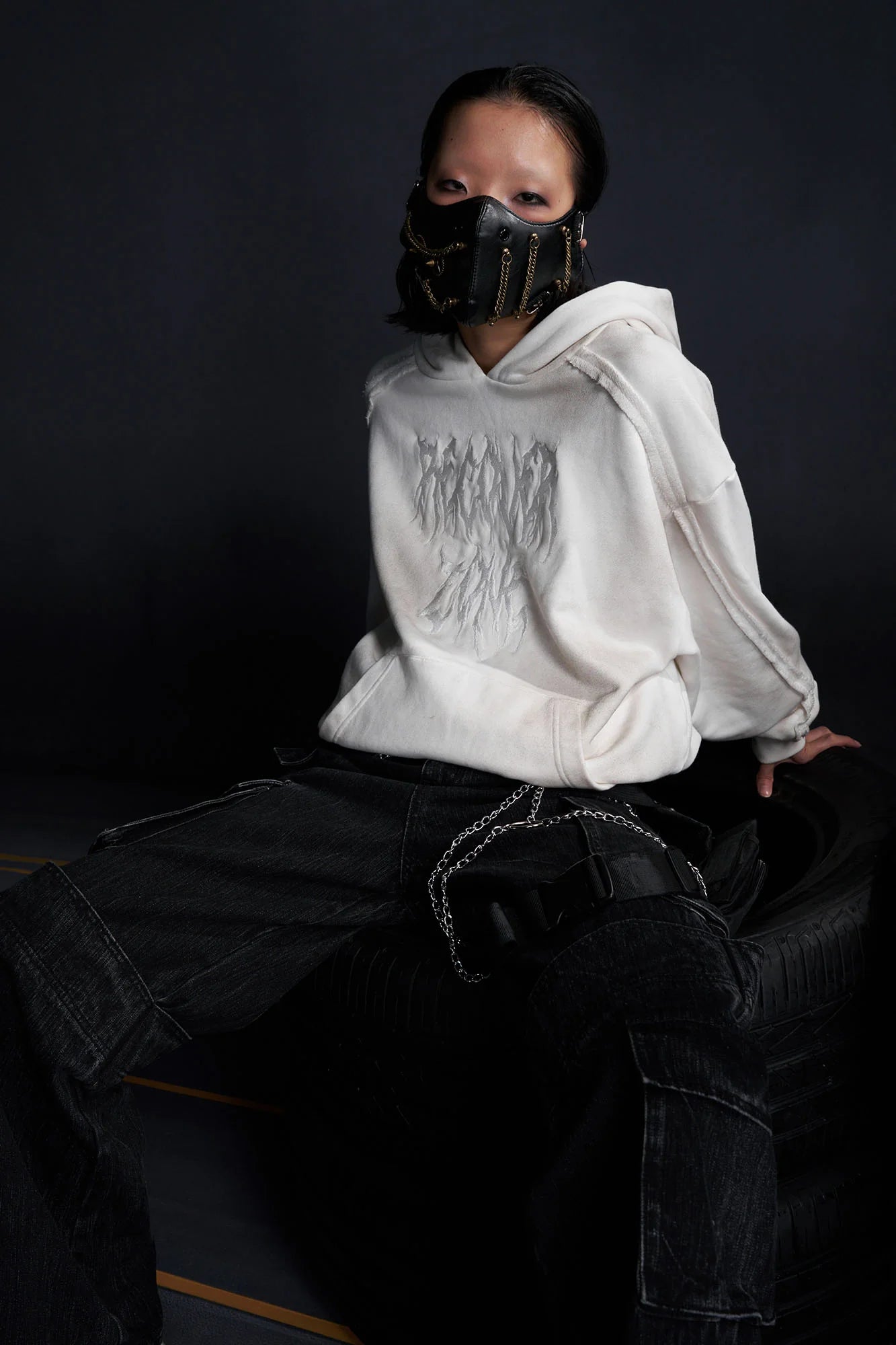 RECOVER ZONE LOGO Embroidered Dirty Wash Hoodie