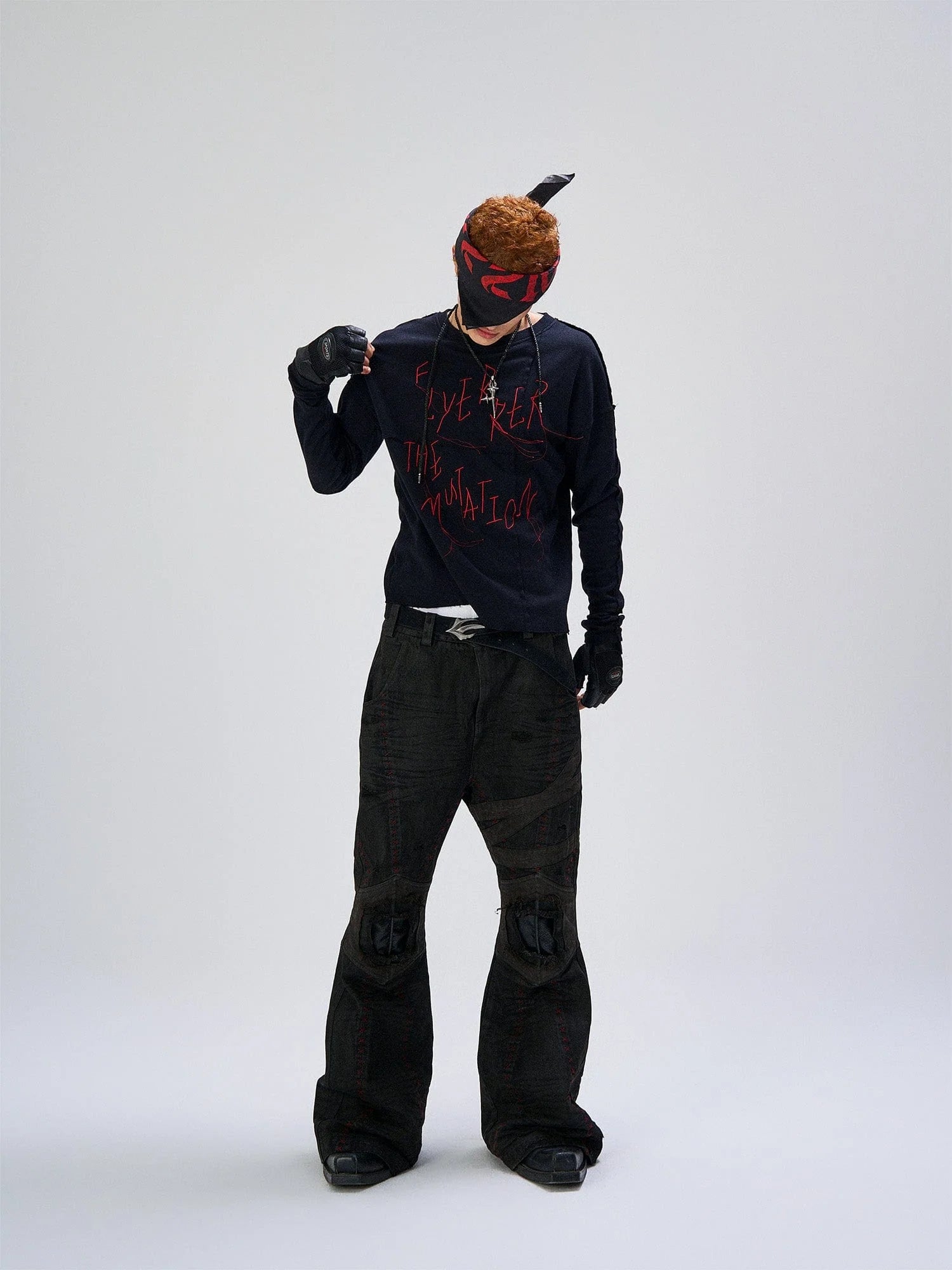 FLYERRER Cross-Panel Contrast Frayed Embroidered Long-Sleeve Tee
