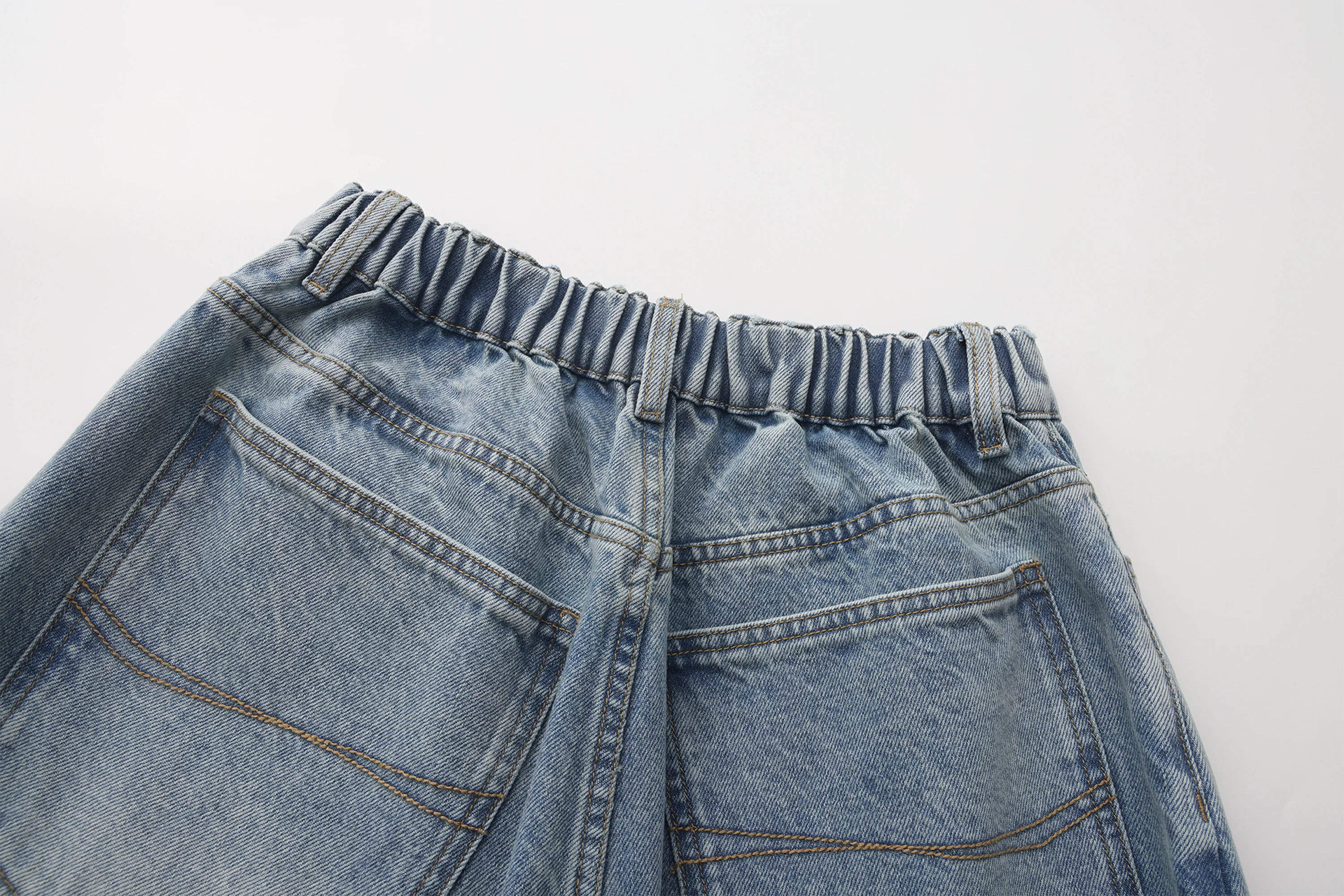 VANN VALRENCE Contrast Panel LOGO Patch Washed Jeans