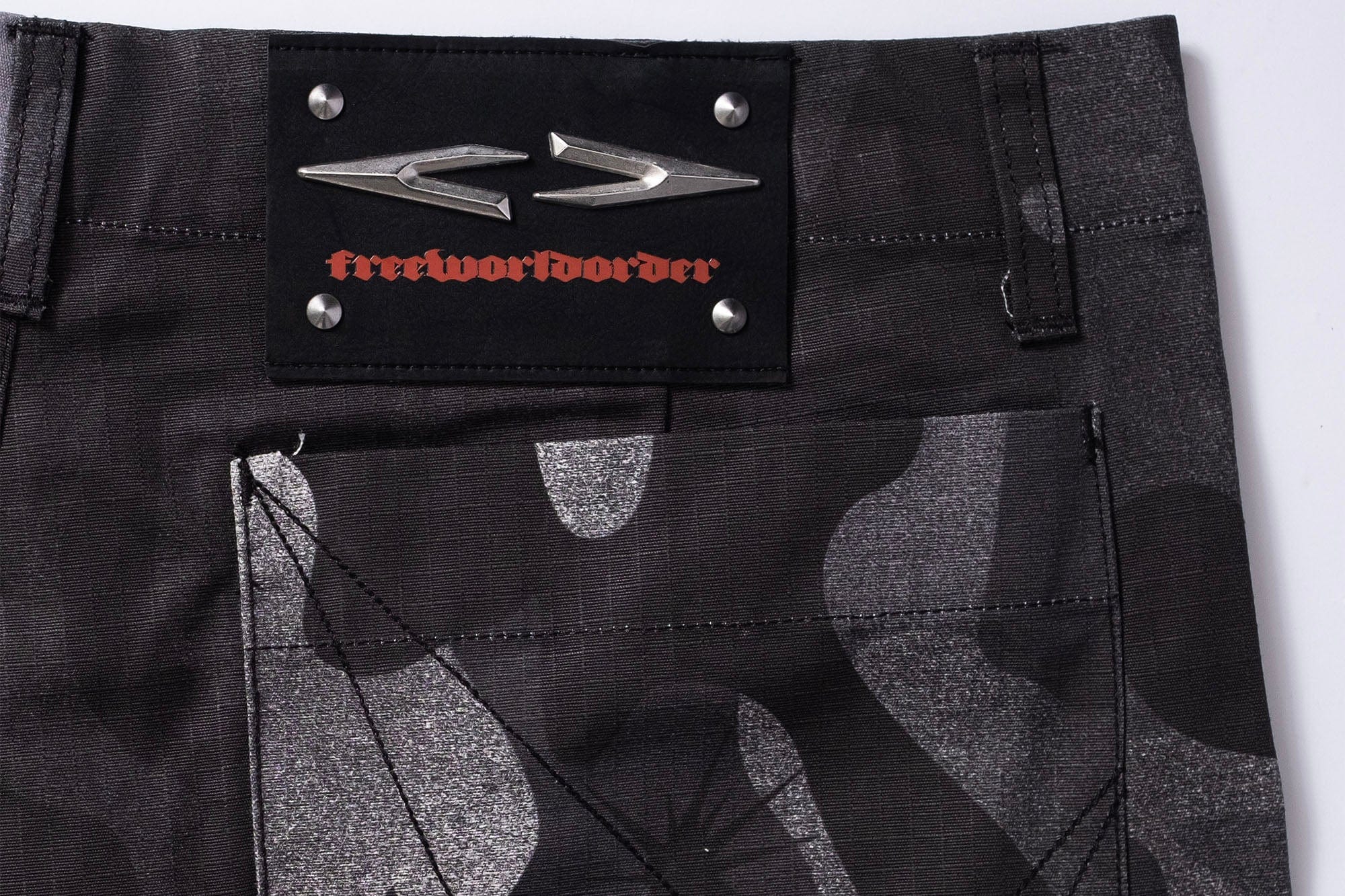 FVVO Distressed Rivet Strap Cargo Shorts Camo