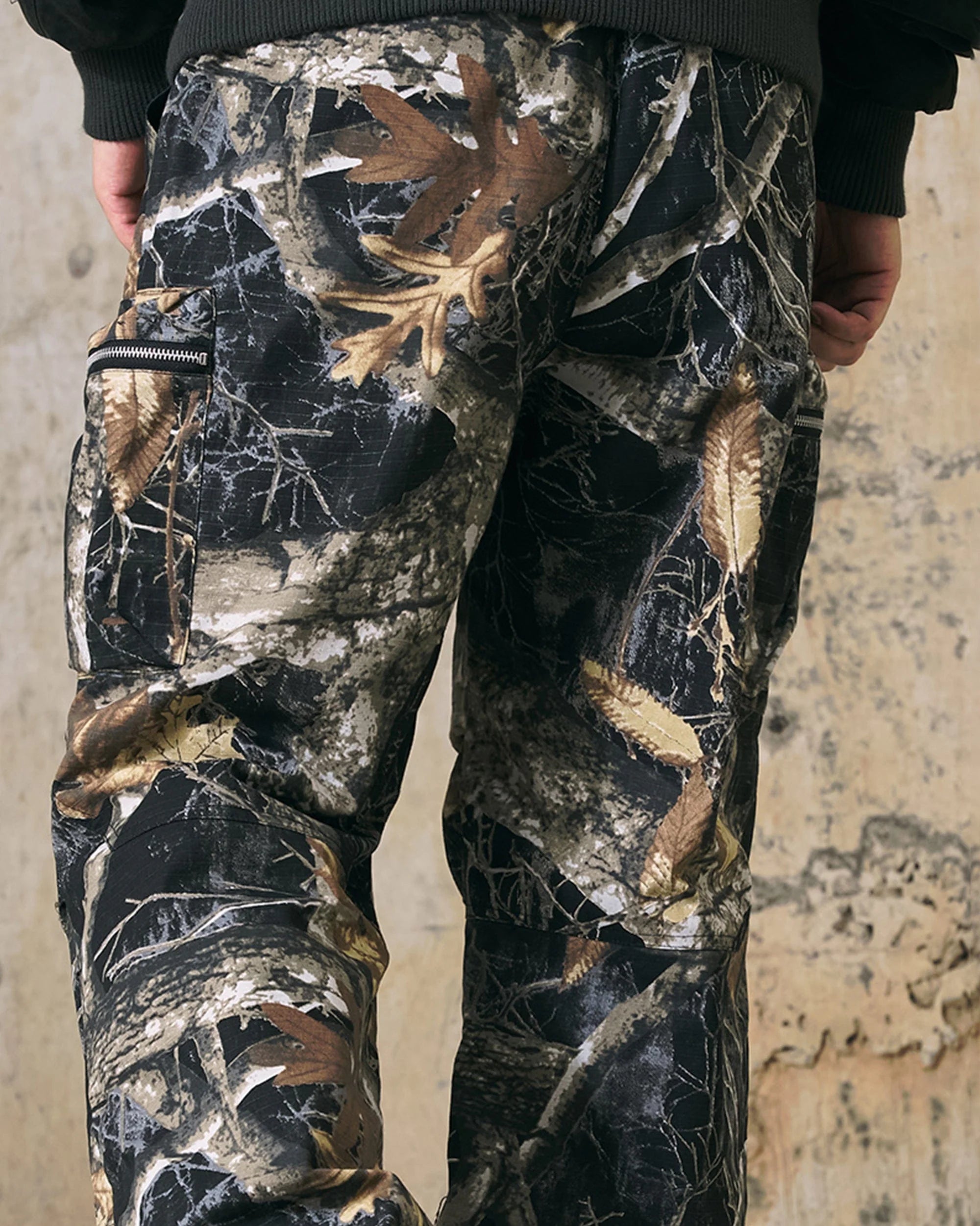 ENSHADOWER Black Camo Multi-pocket Down Pants
