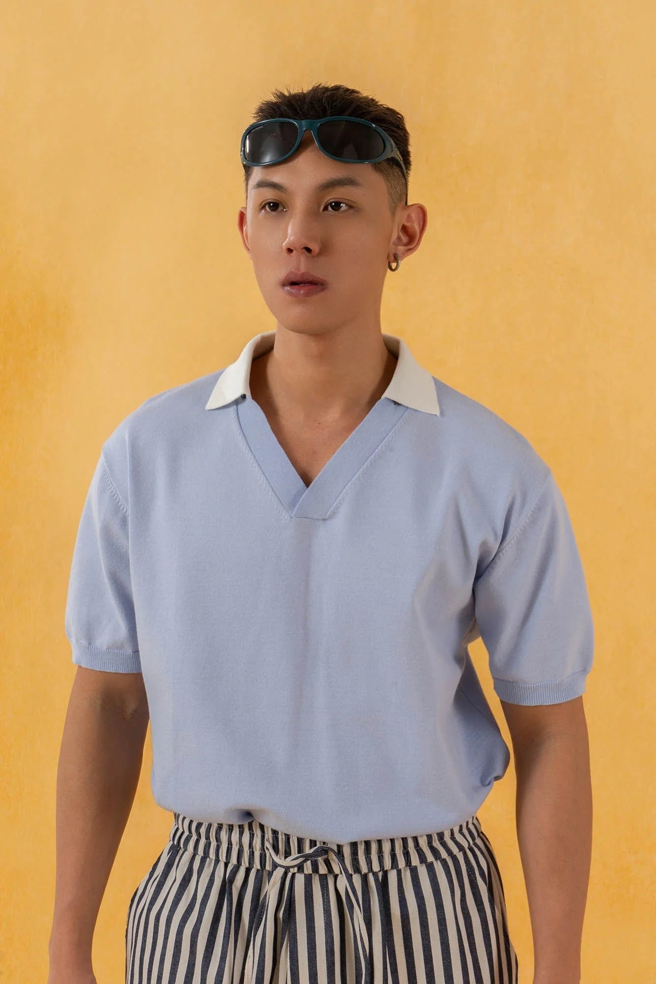 CLP V-Neck Detachable Collar Knitted Tee