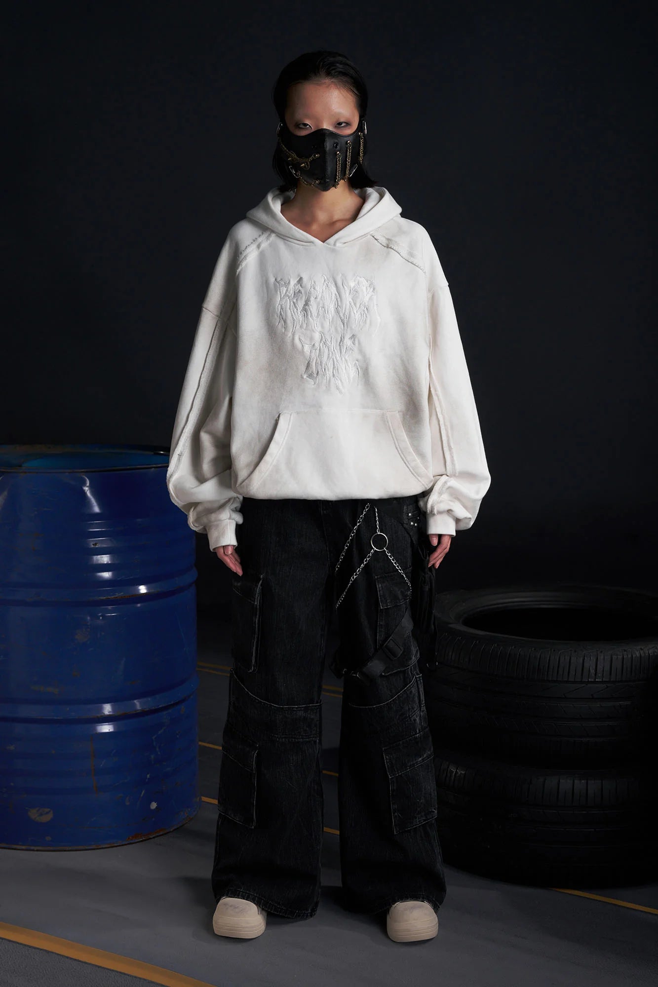 RECOVER ZONE LOGO Embroidered Dirty Wash Hoodie