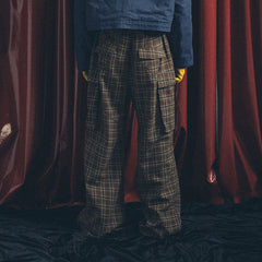 TRECLUB Plaid Pleated-Knee Wide-Leg Cargo Pants