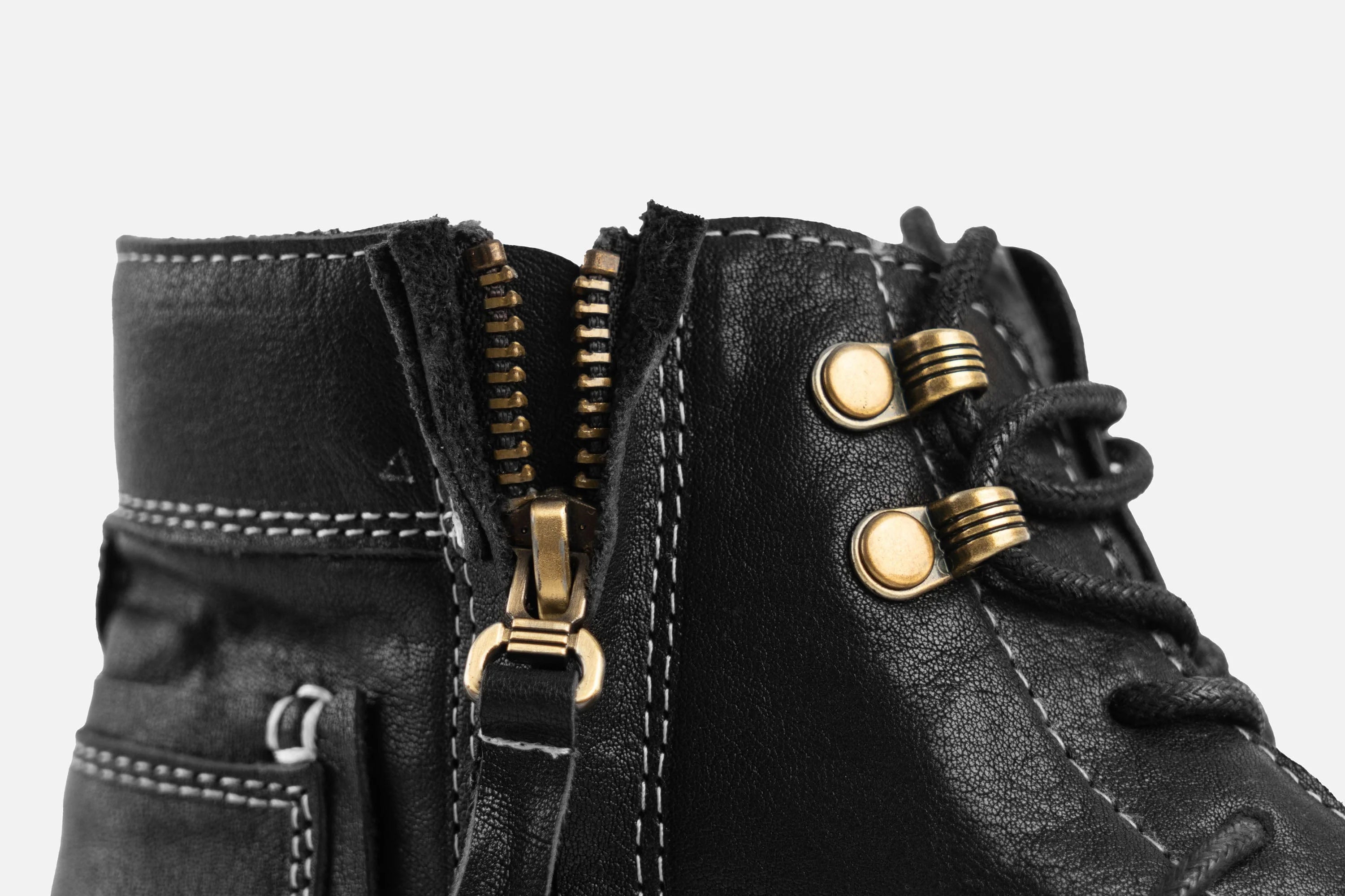 REWRITE Stitched Leather Lug Sole Martin Boots