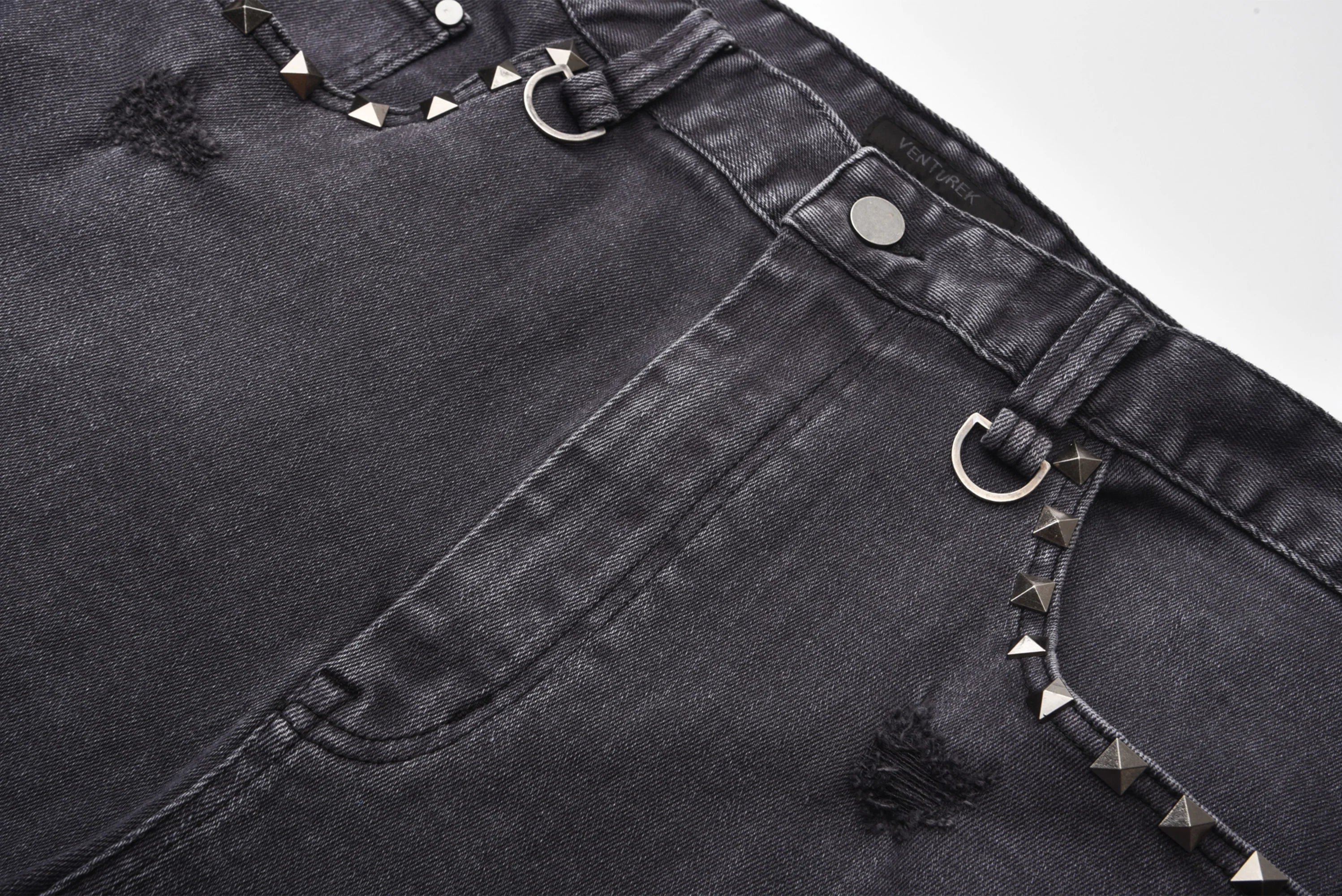 VENTUREK Washed Patch Studded Raw-Edge Shorts