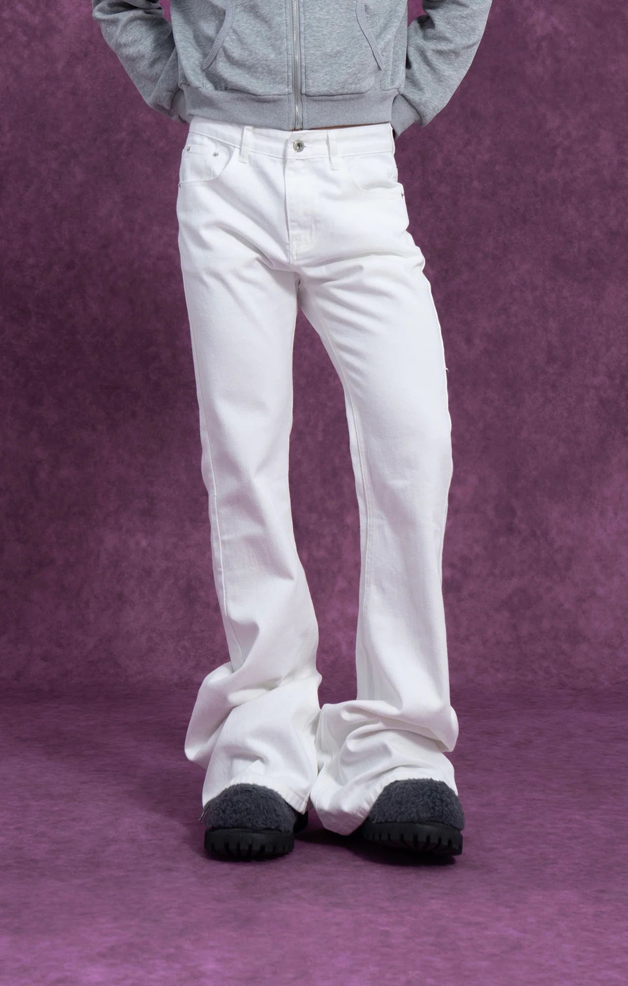 CLP Essential Slim Flared Jeans