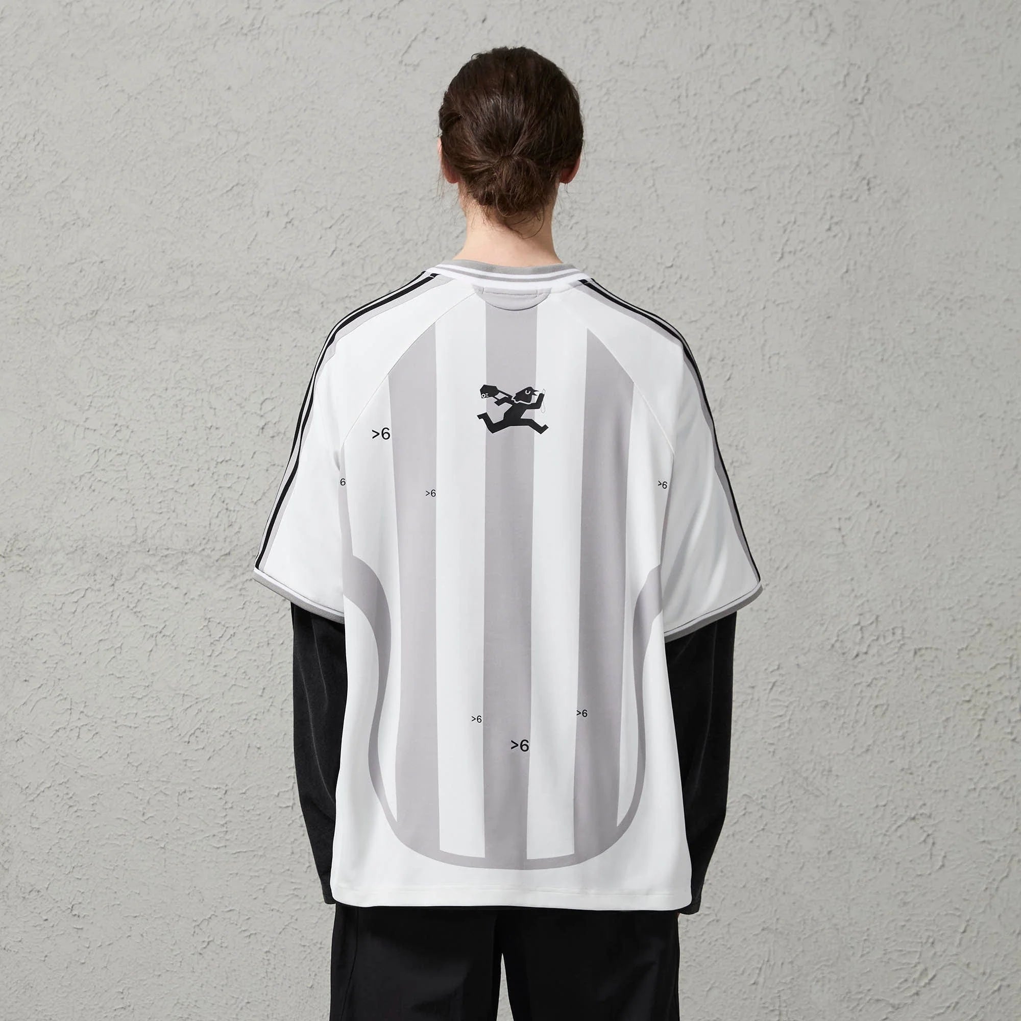 ORGANIC EMOTION Striped Badge Graphics Soccer Jersey