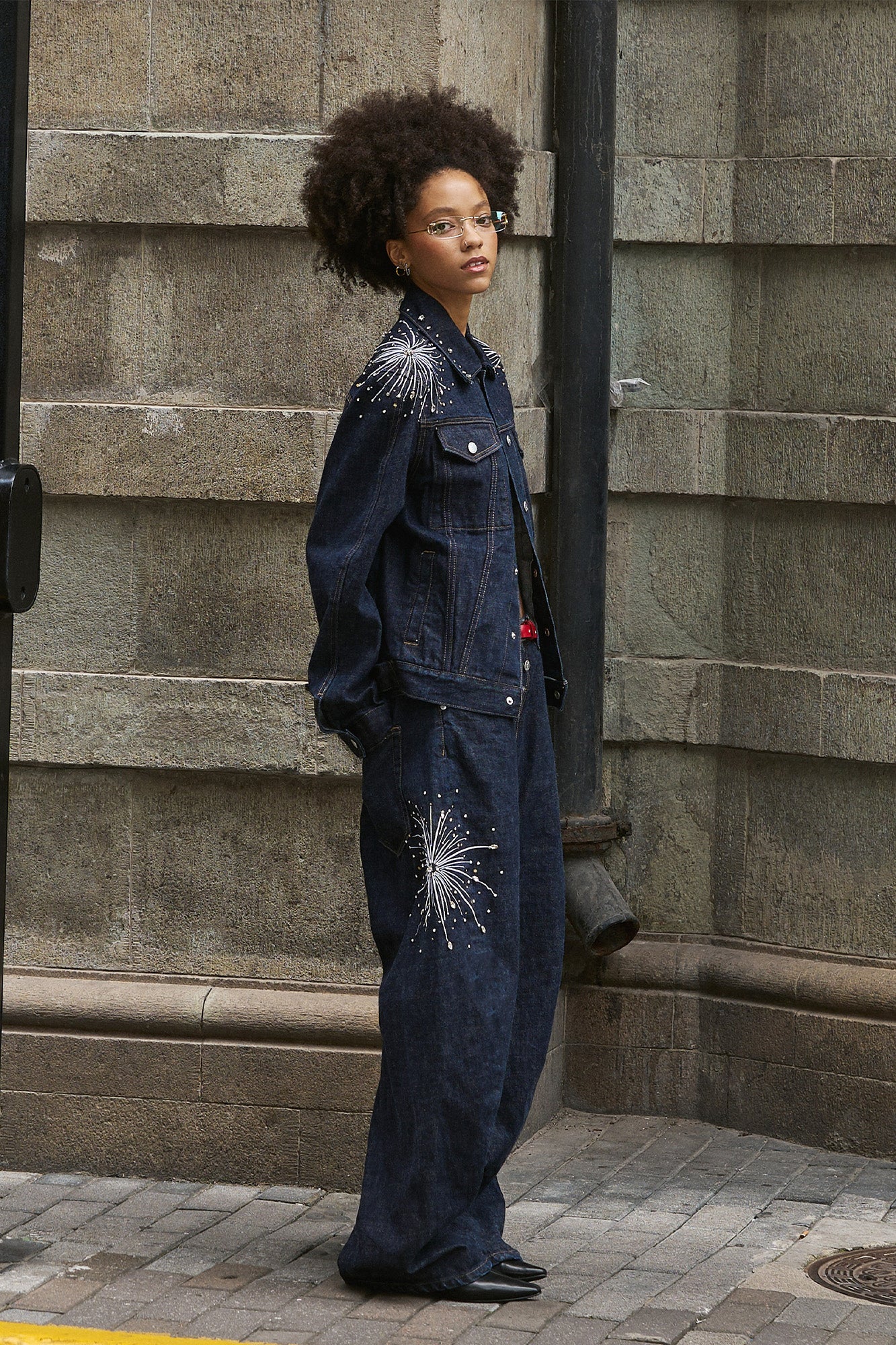 STEEPC Firework Embroidered Rhinestone Curved Raw Jeans