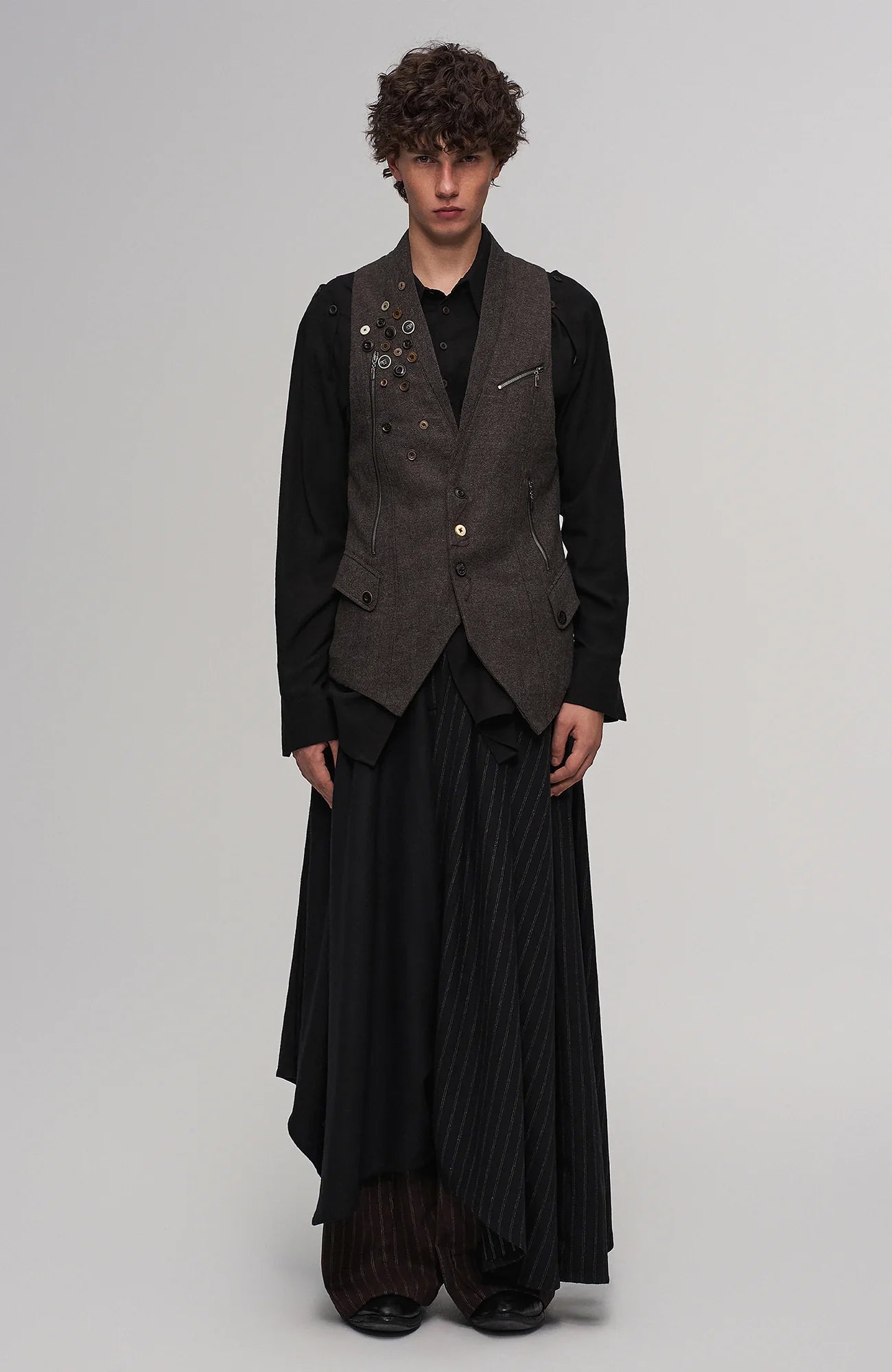 ILNya Nieternite Nifutur Asymmetrical Draped Seamed Shirt