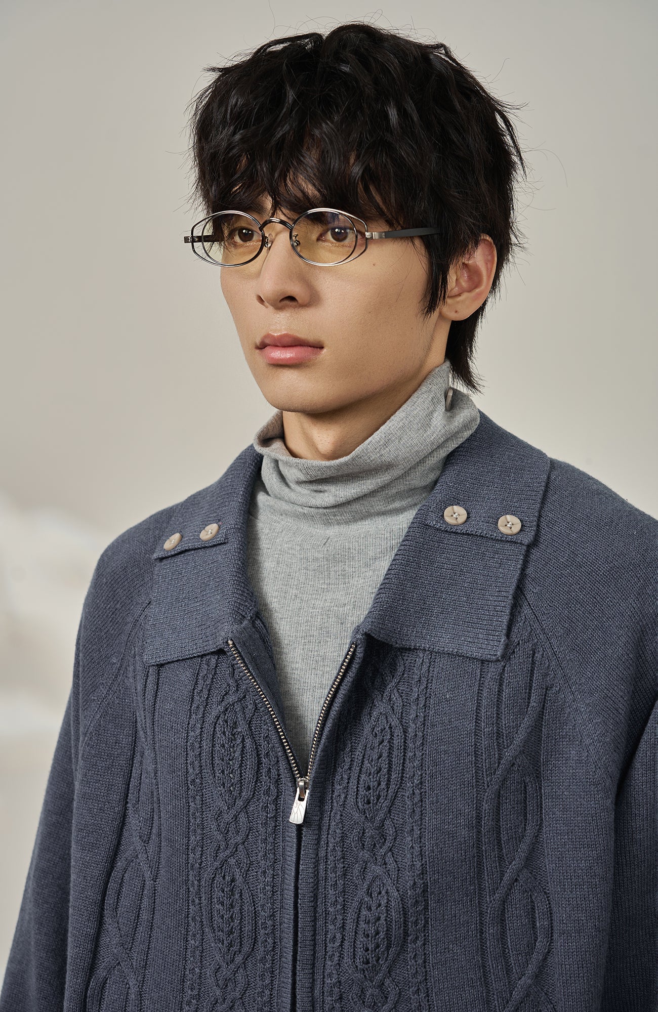 MOITIEDEPETALE Modern Cable-Knit Zip-Up Cardigan