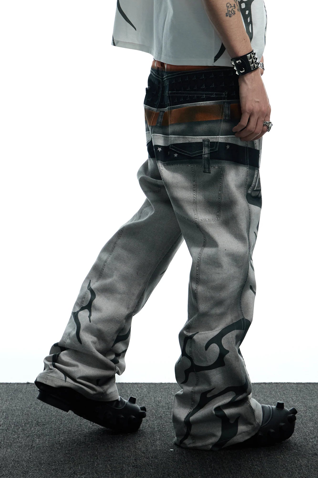 DND4DES Distressed Print Double-Waist Flare Jeans White