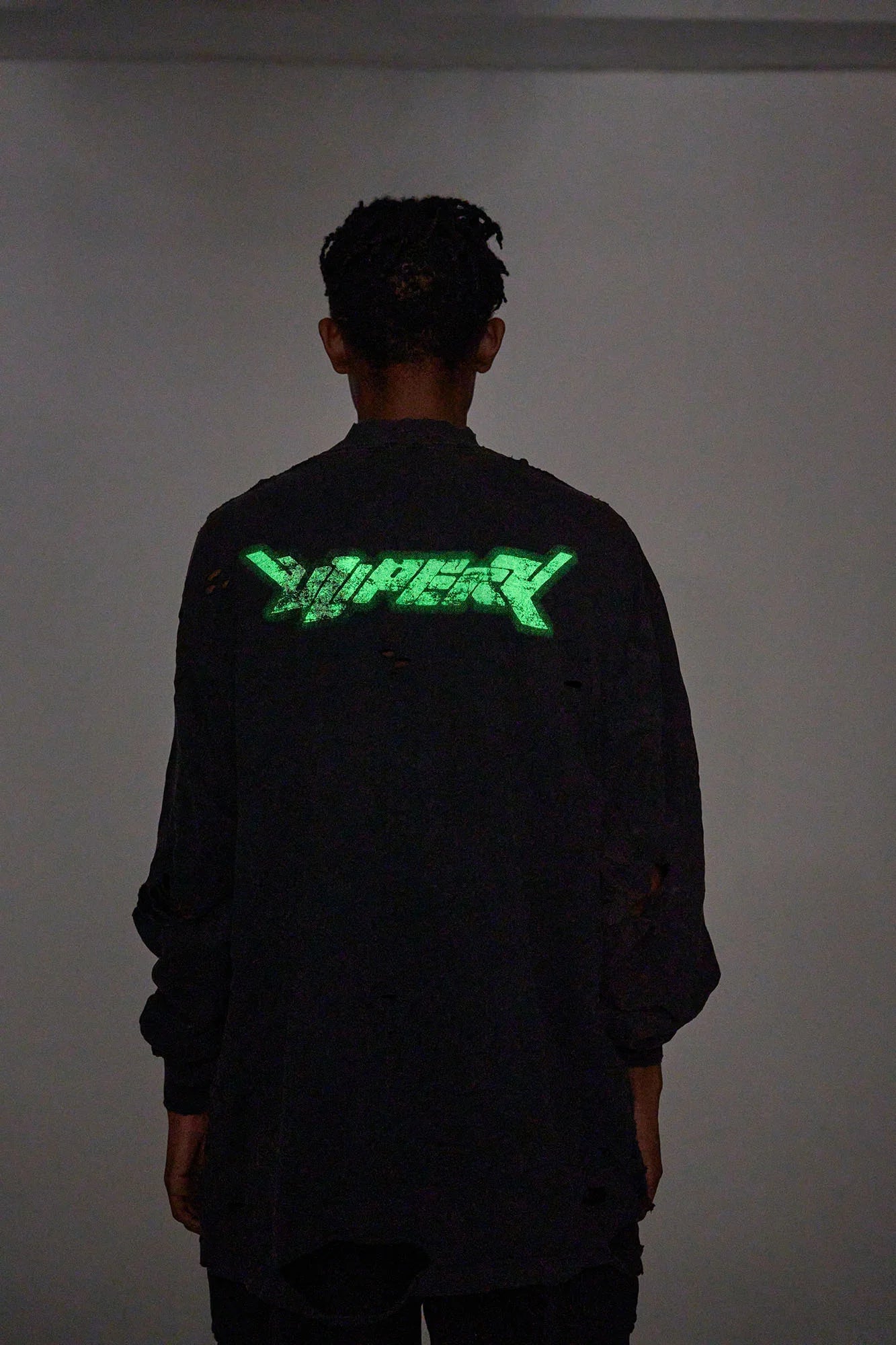 ULIPERY Distressed Glow Crinkled Long Sleeve Tee