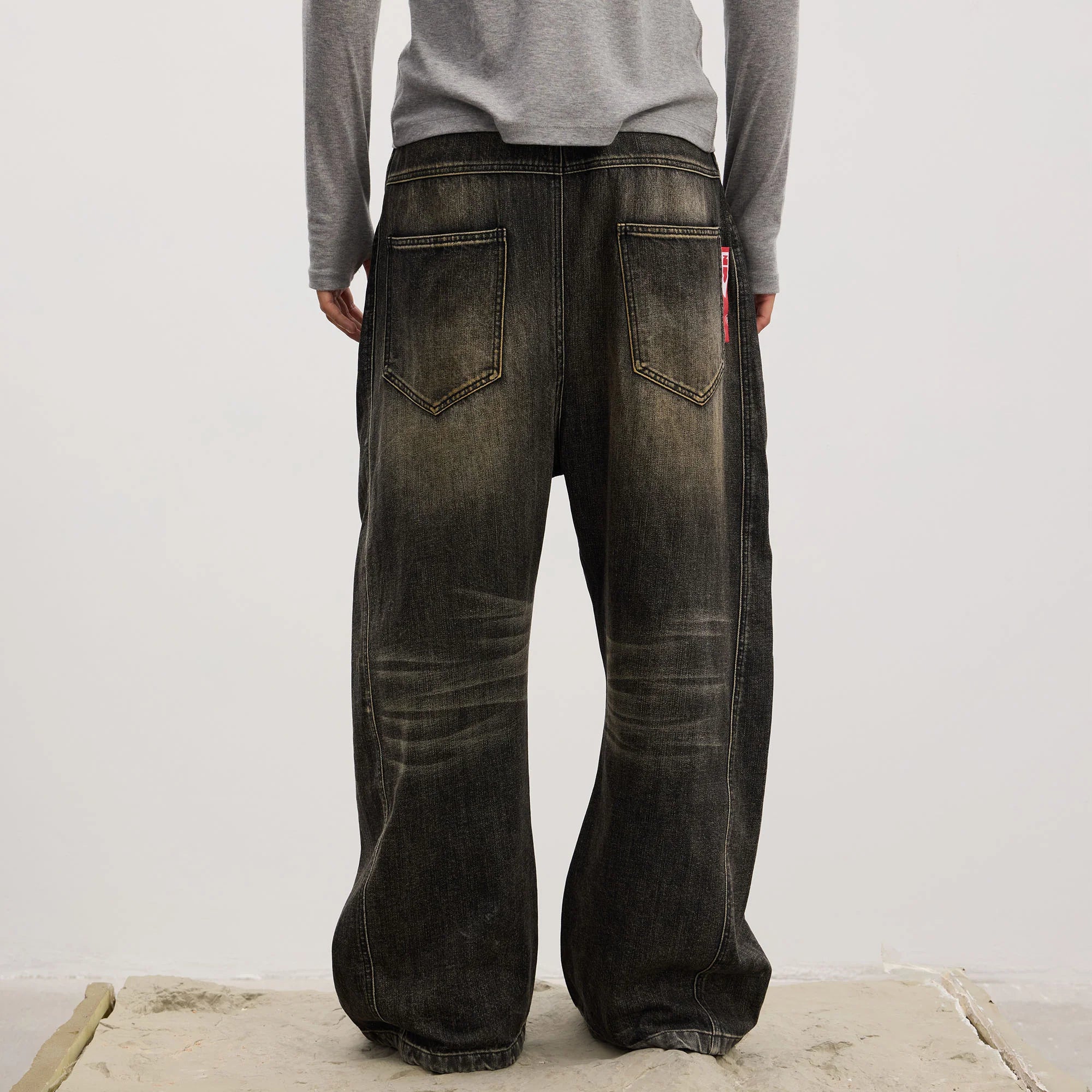 DND4DES Asymmetric Button-Fly Panel Washed Jeans