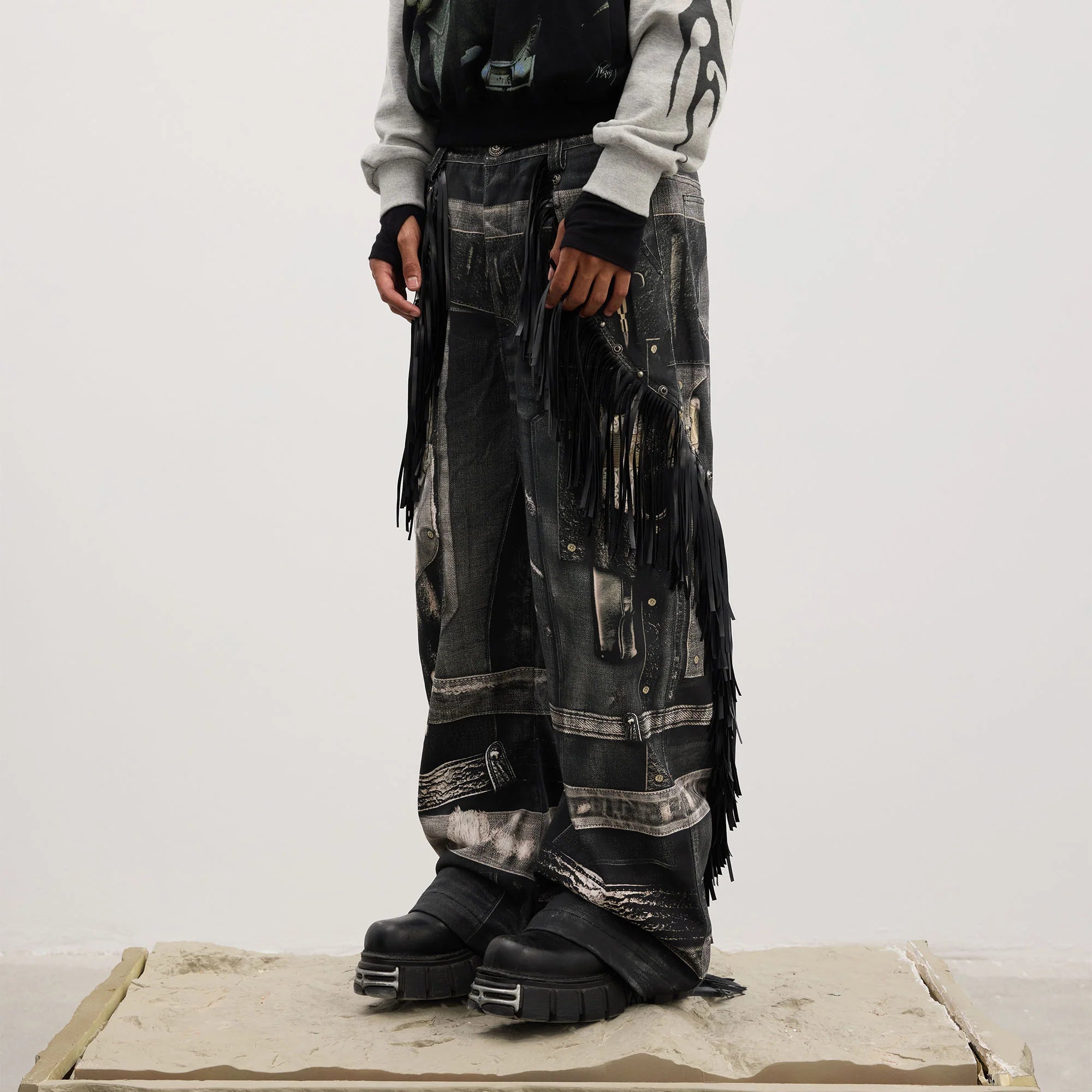 DND4DES Fringe Full-Print Baggy Jeans