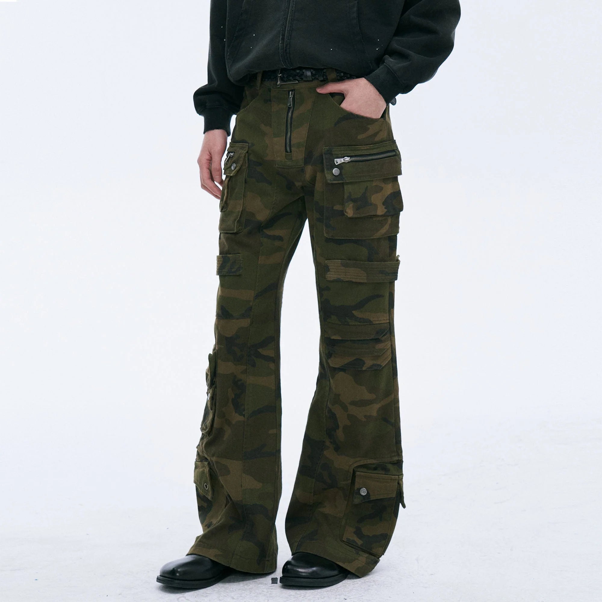 CATSSTAC Multi-Pocket Camo Cargo Pants